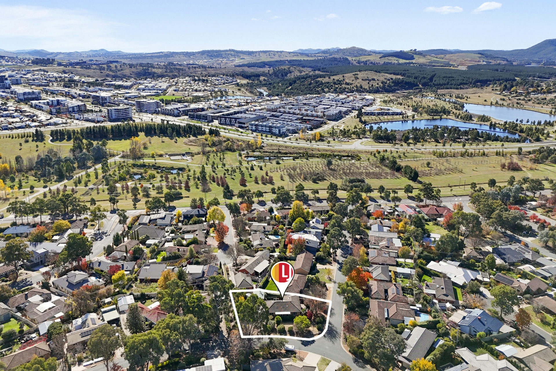 34 Calder Crescent, HOLDER