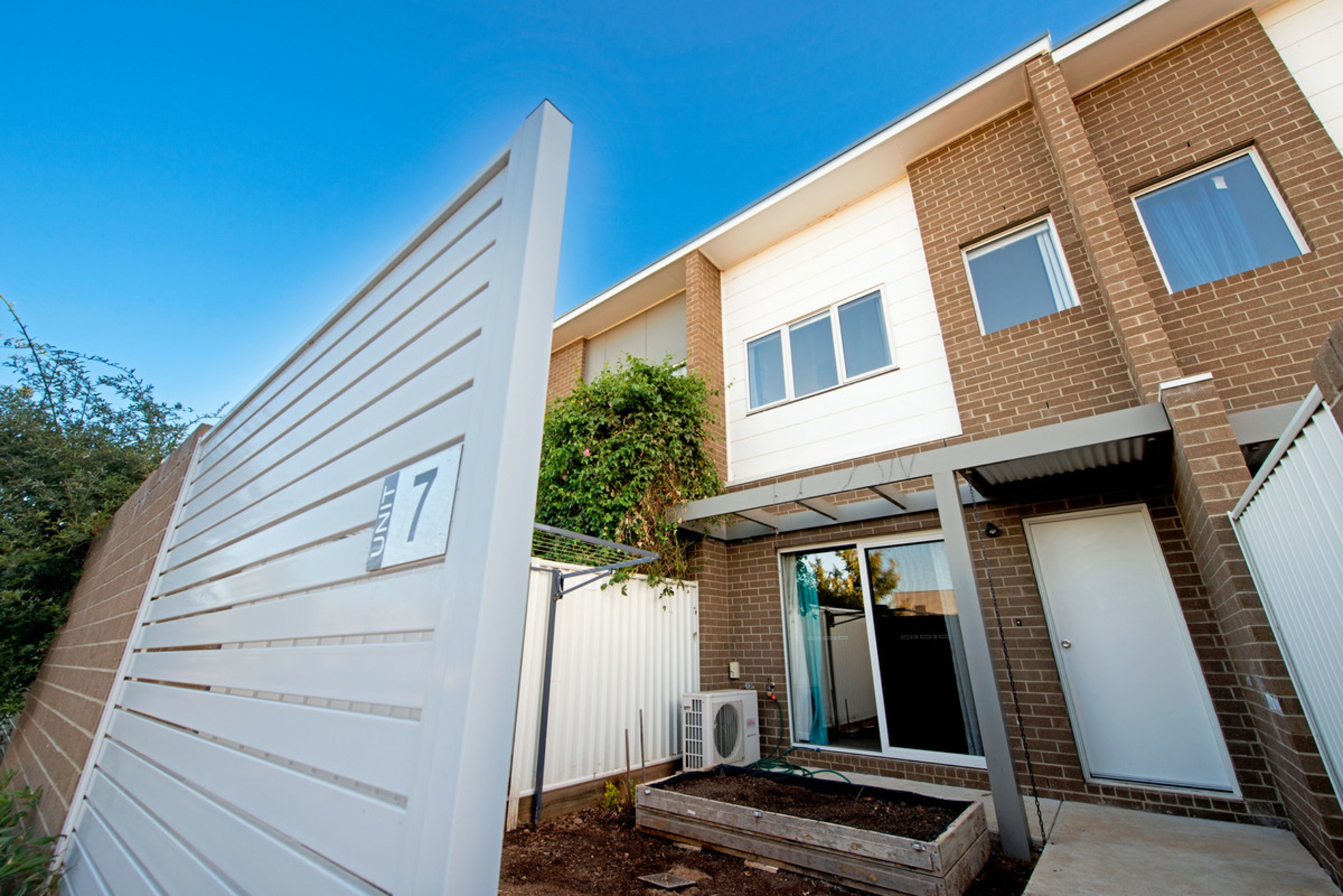 7/33 Arthur Blakeley Way, COOMBS