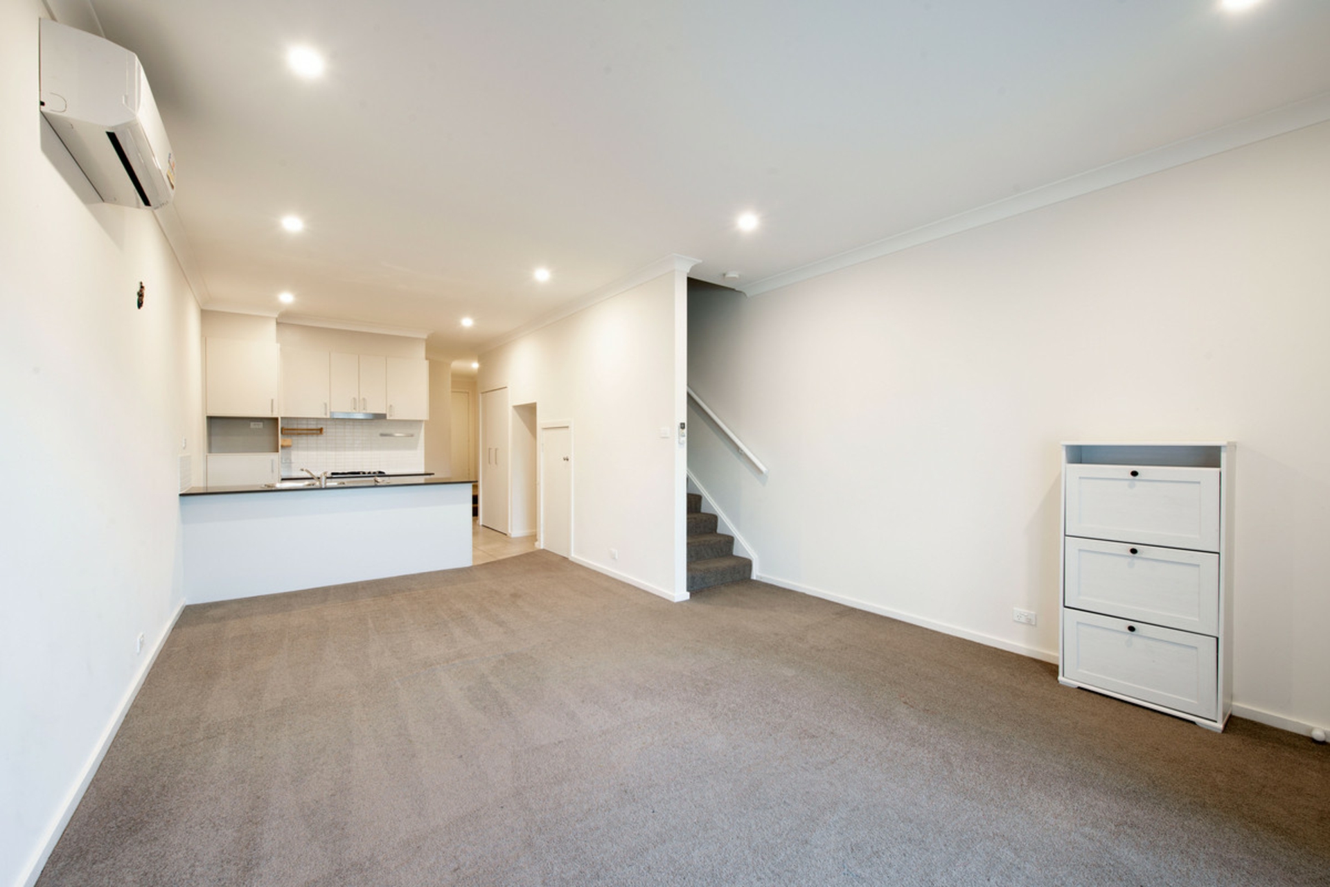 7/33 Arthur Blakeley Way, COOMBS