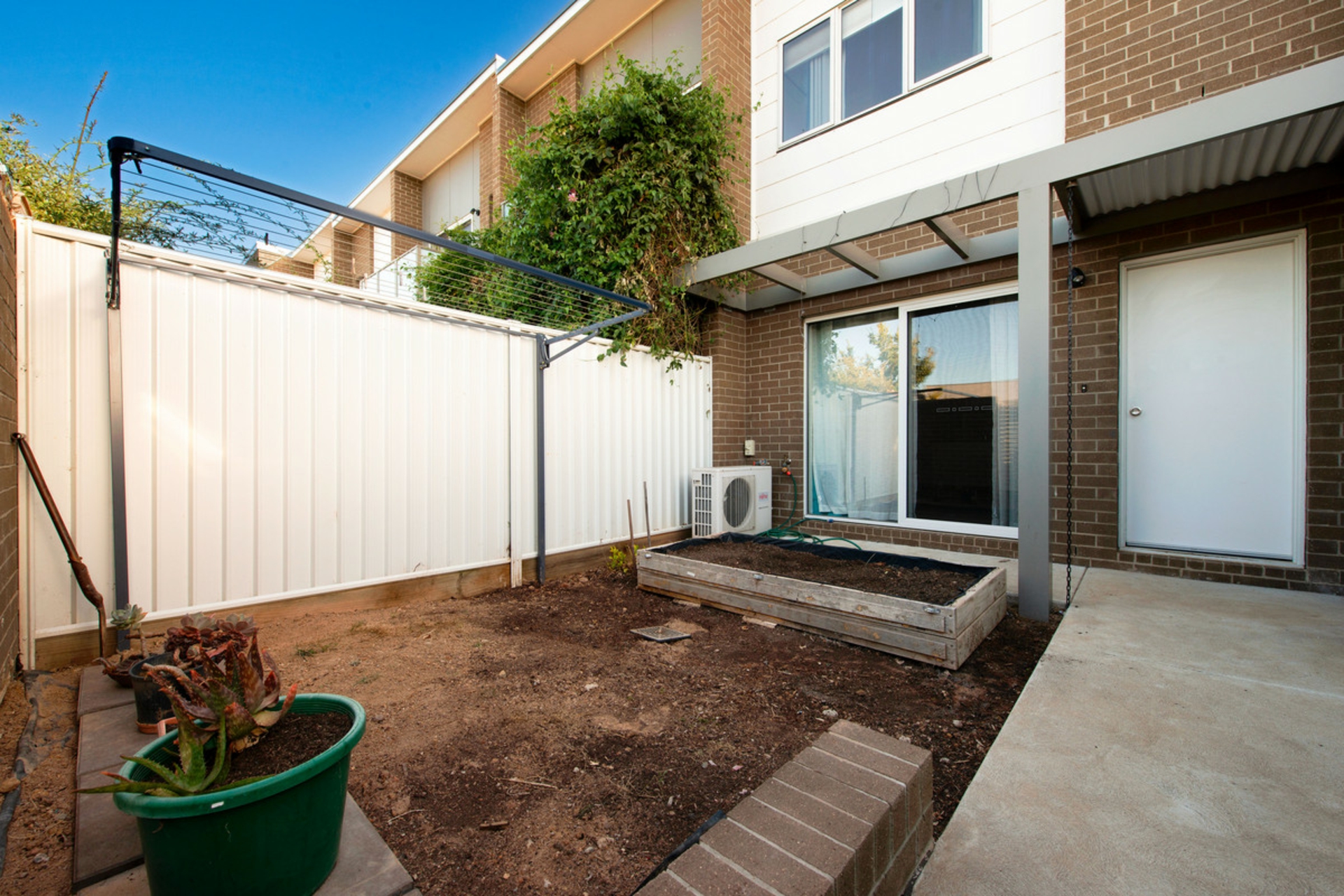 7/33 Arthur Blakeley Way, COOMBS