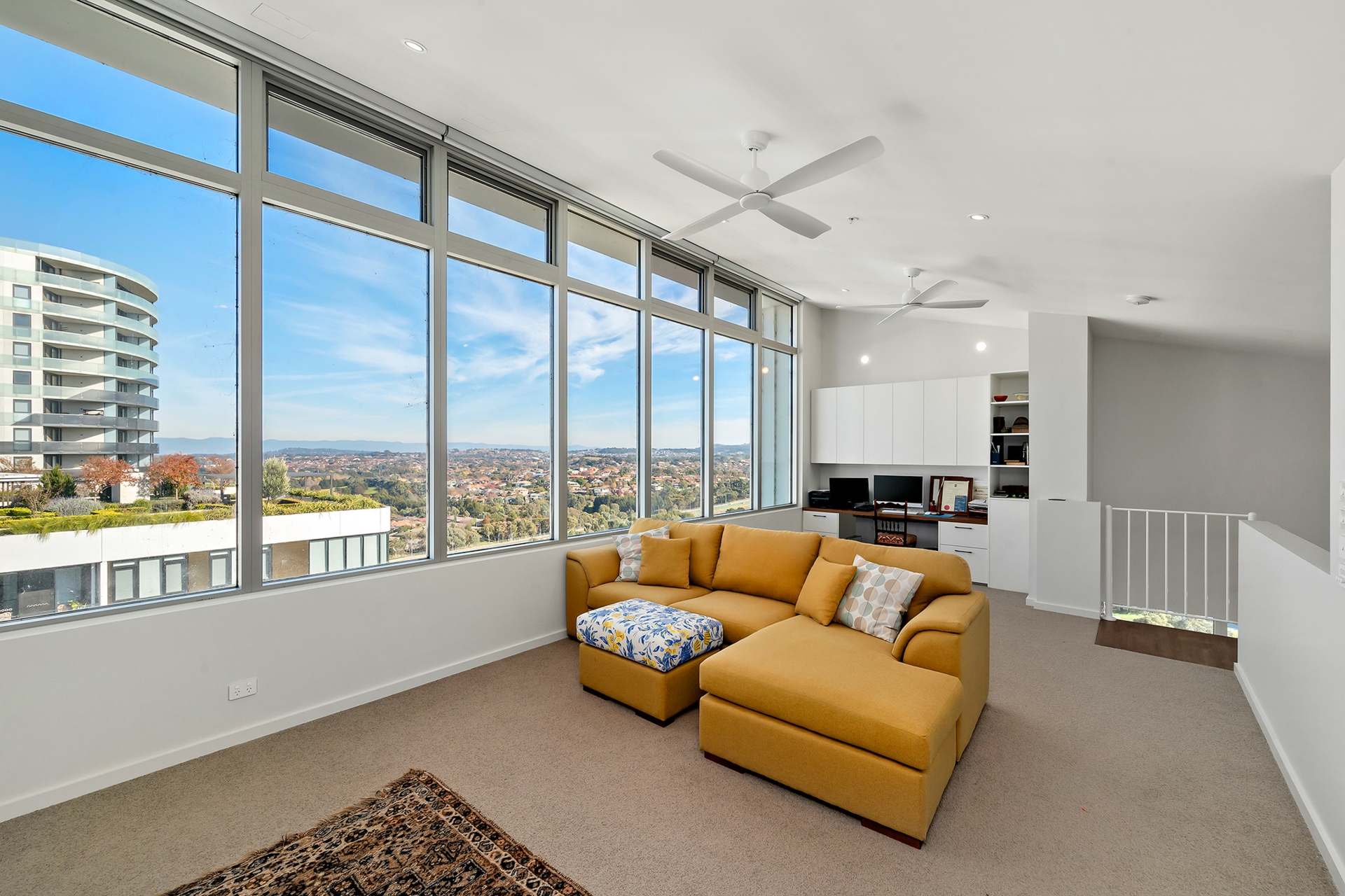 1305 'Lumi'/102 Swain Street — photo 11 of 24