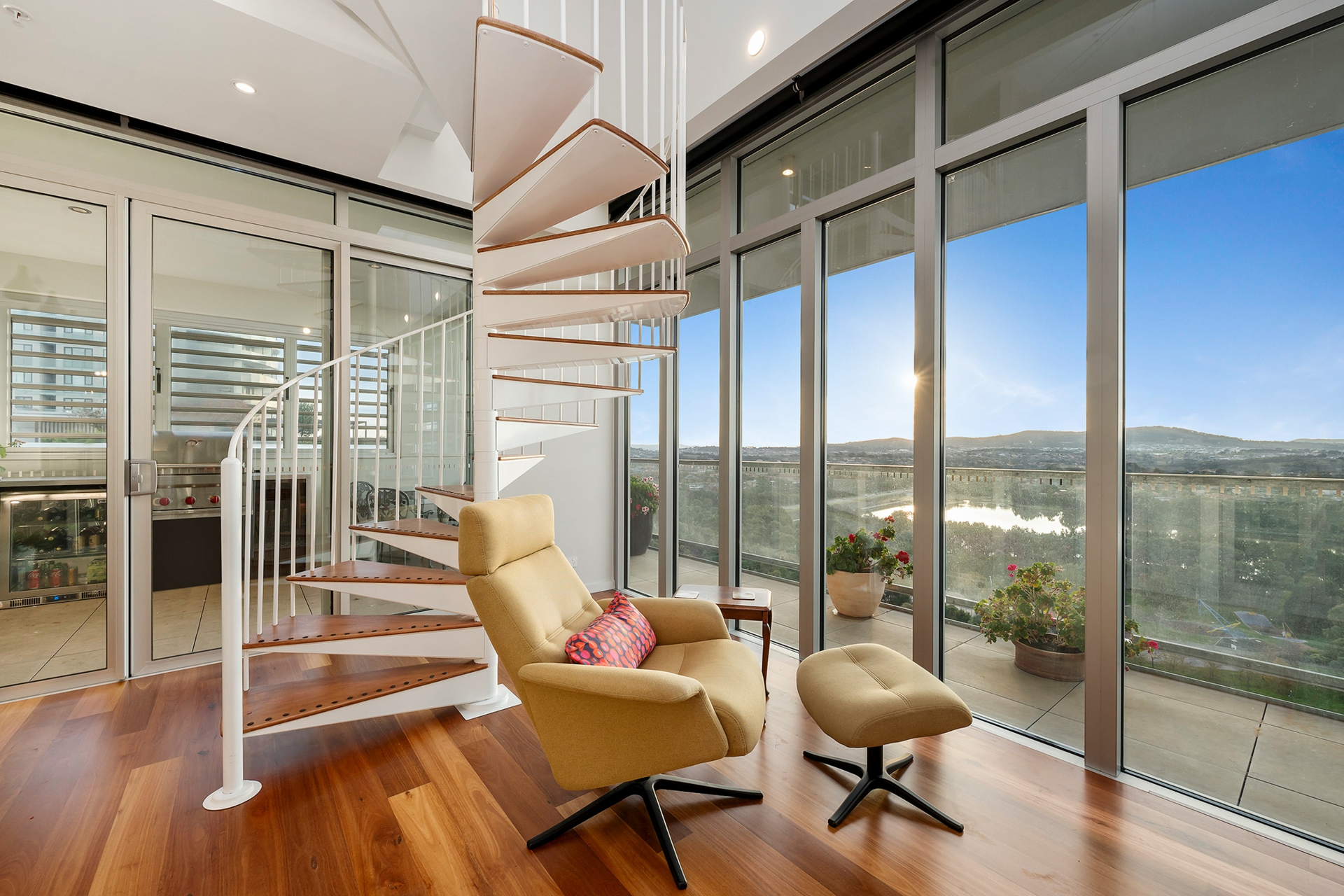 1305 'Lumi'/102 Swain Street — photo 22 of 24