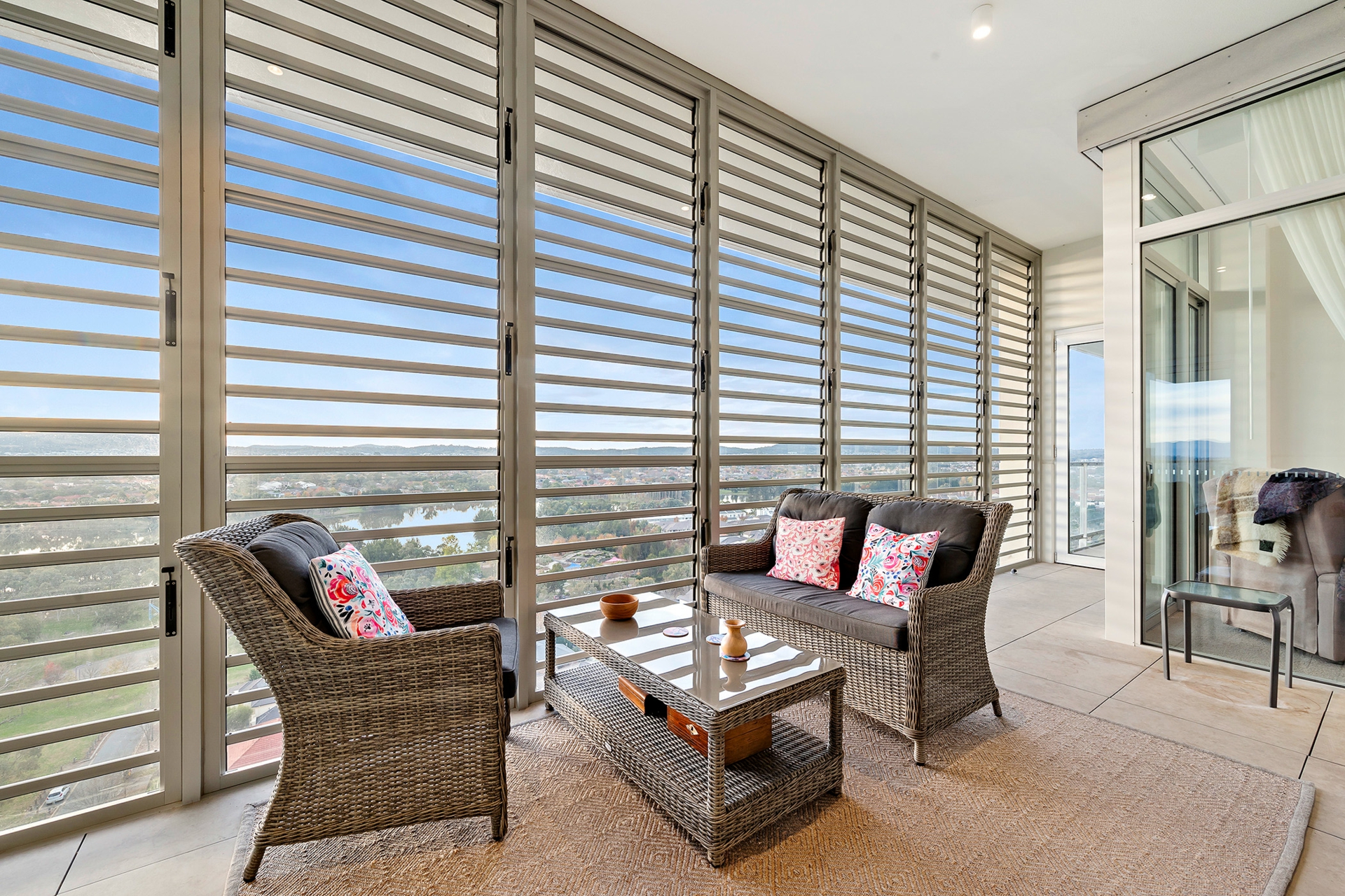 1305 'Lumi'/102 Swain Street — photo 23 of 24