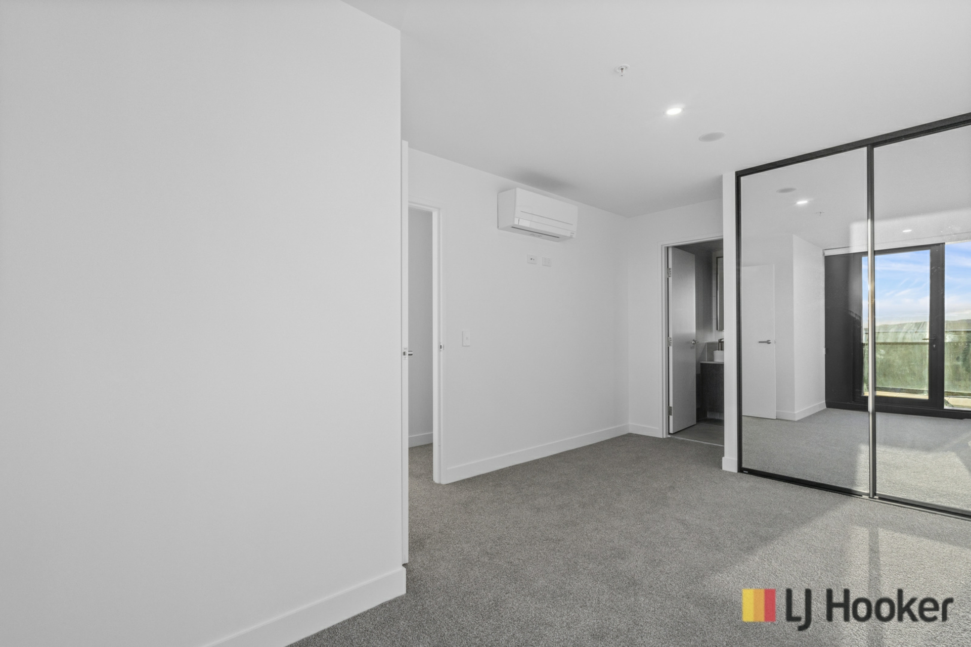 1607/2 Furzer Street, PHILLIP