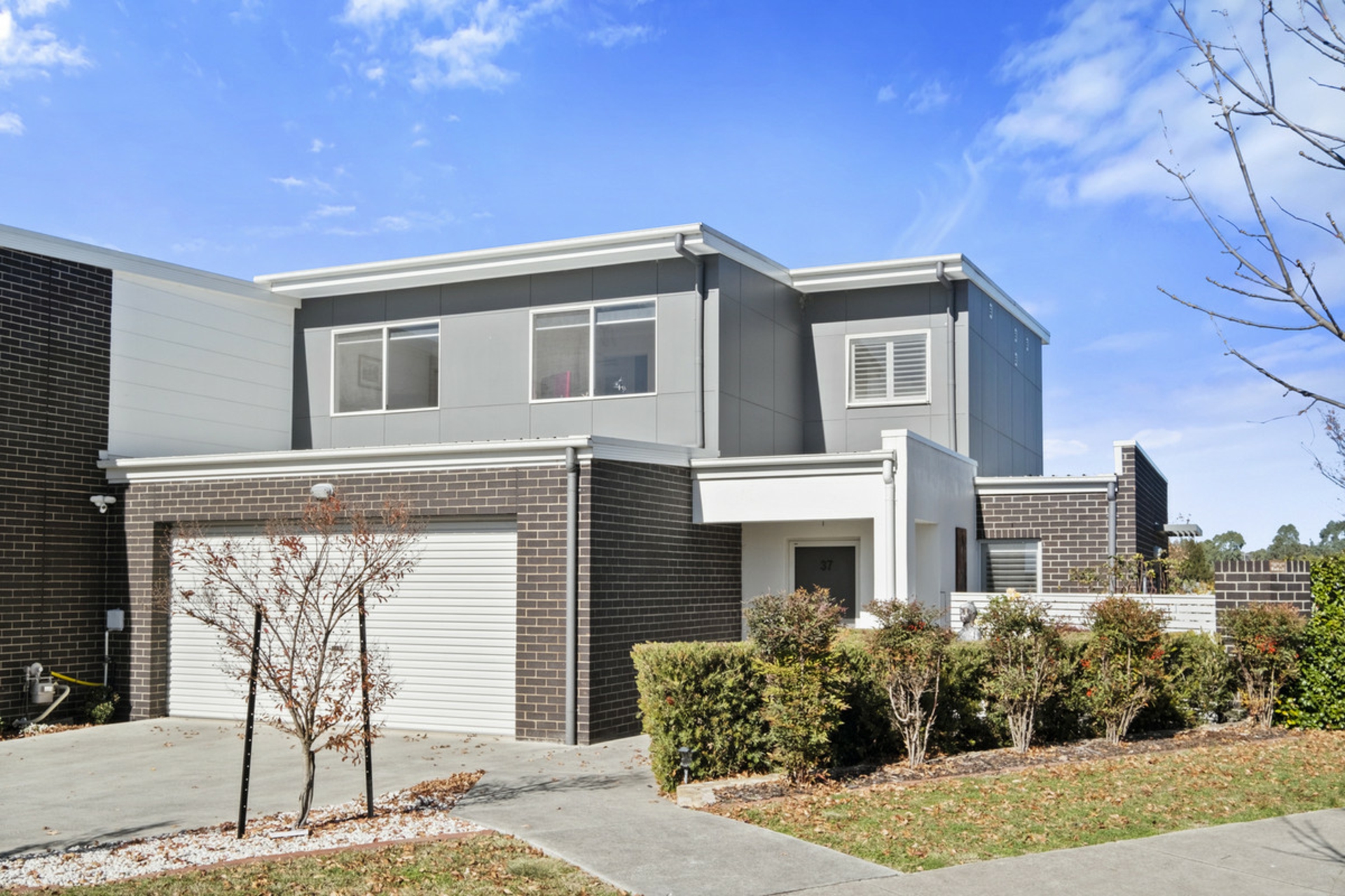 37/41 Pearlman Street, COOMBS