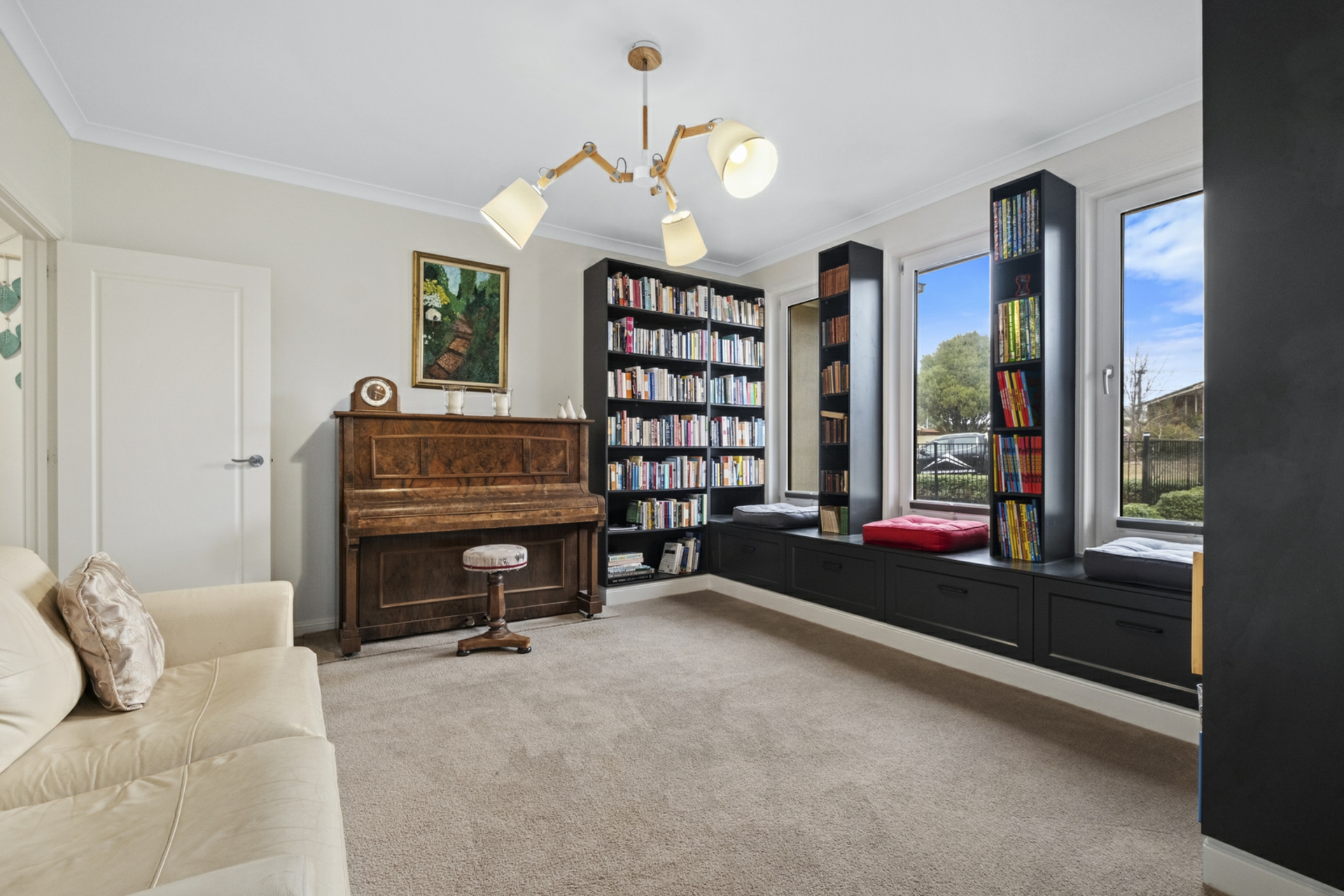 4 Lyle Place, CHIFLEY