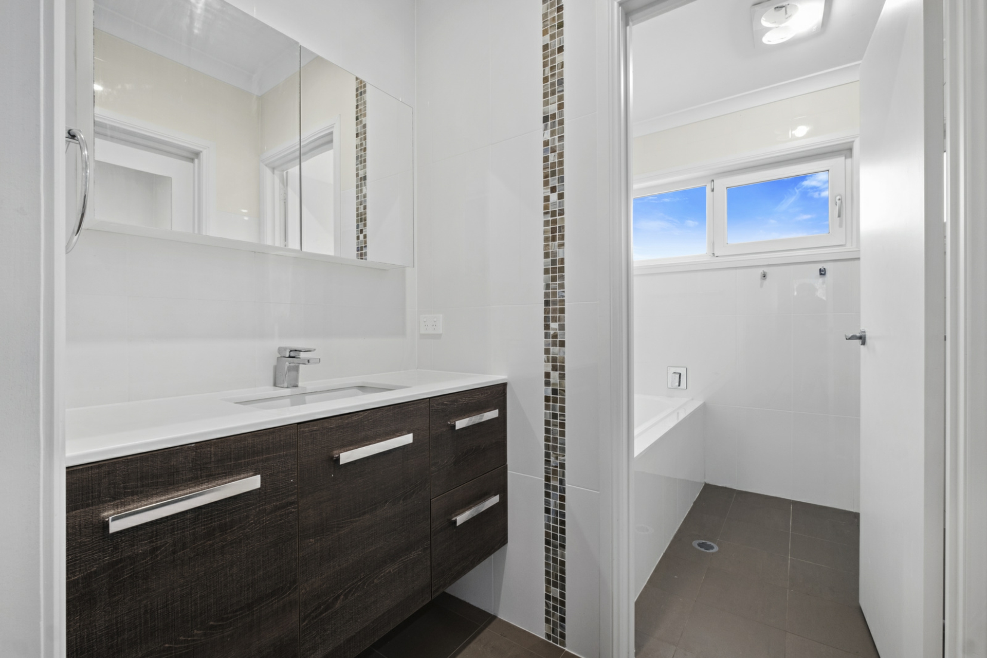 4 Lyle Place, CHIFLEY