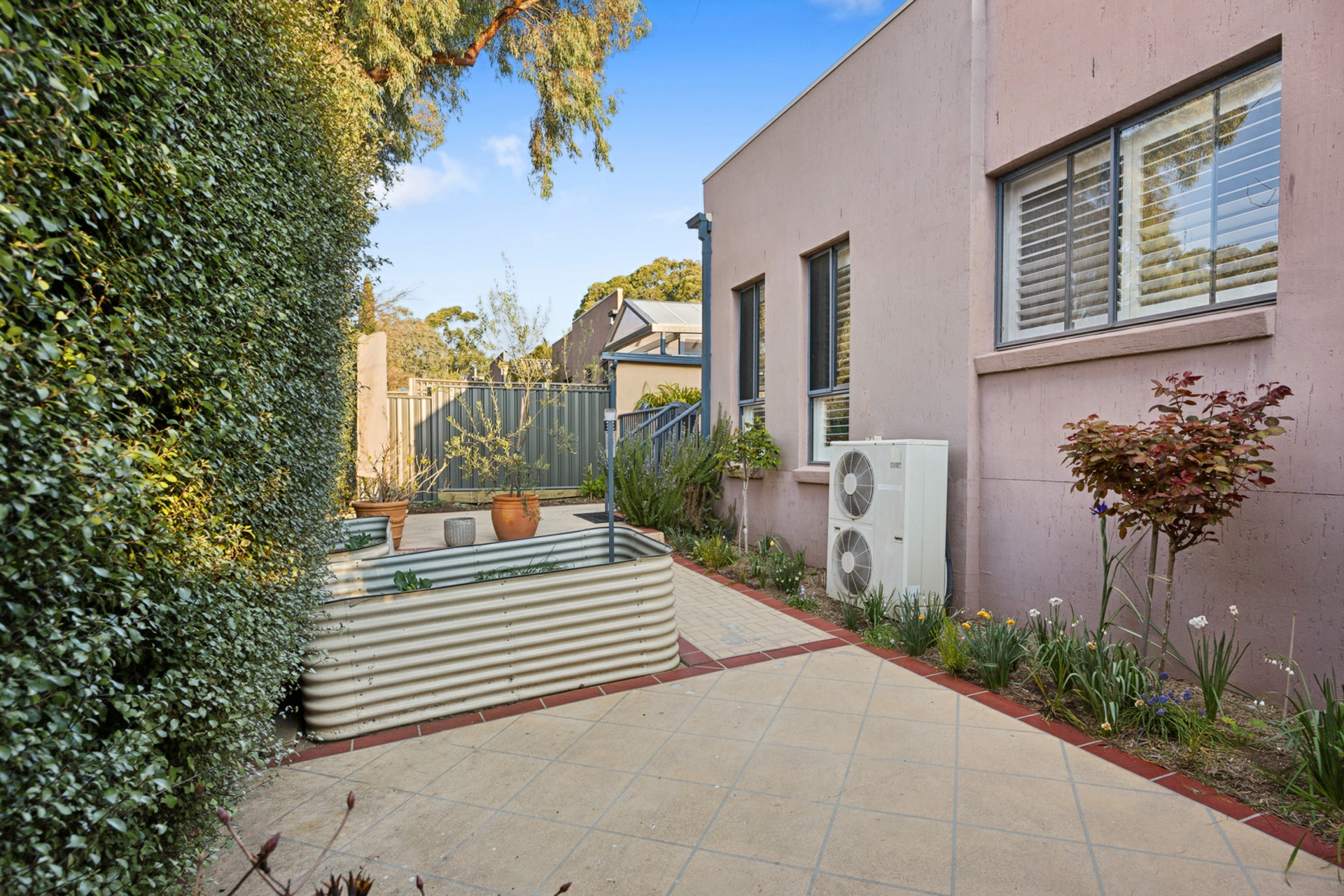 3/113 Mortimer Lewis Drive, GREENWAY