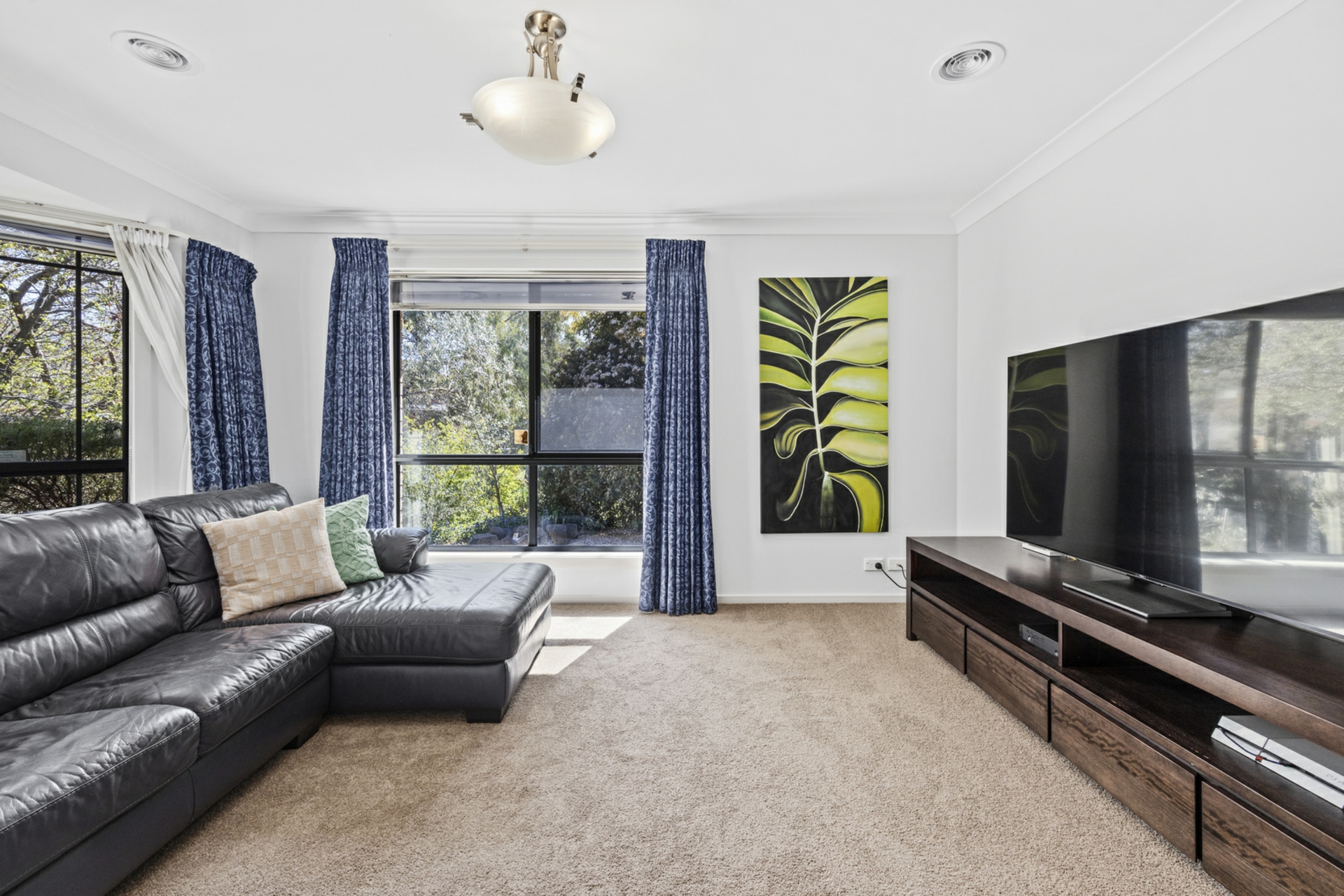 11 Eppalock Street, DUFFY