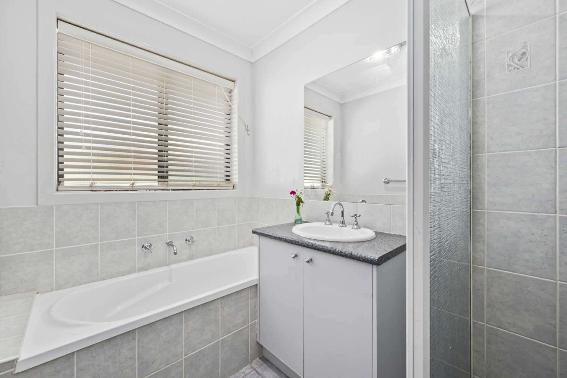 11 Eppalock Street, DUFFY