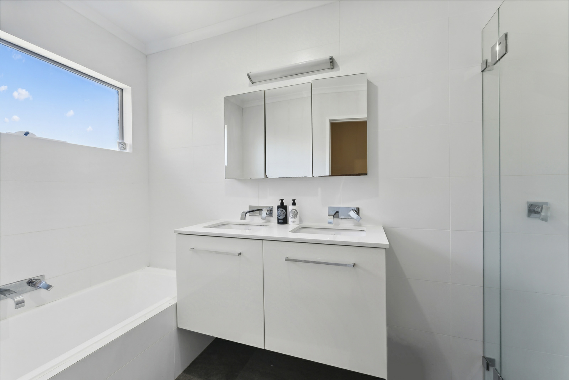 74 Hilder Street, WESTON