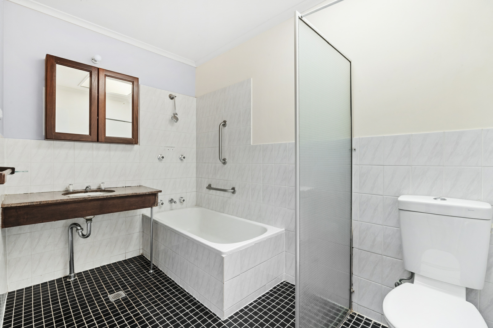6 Prior Place, FARRER