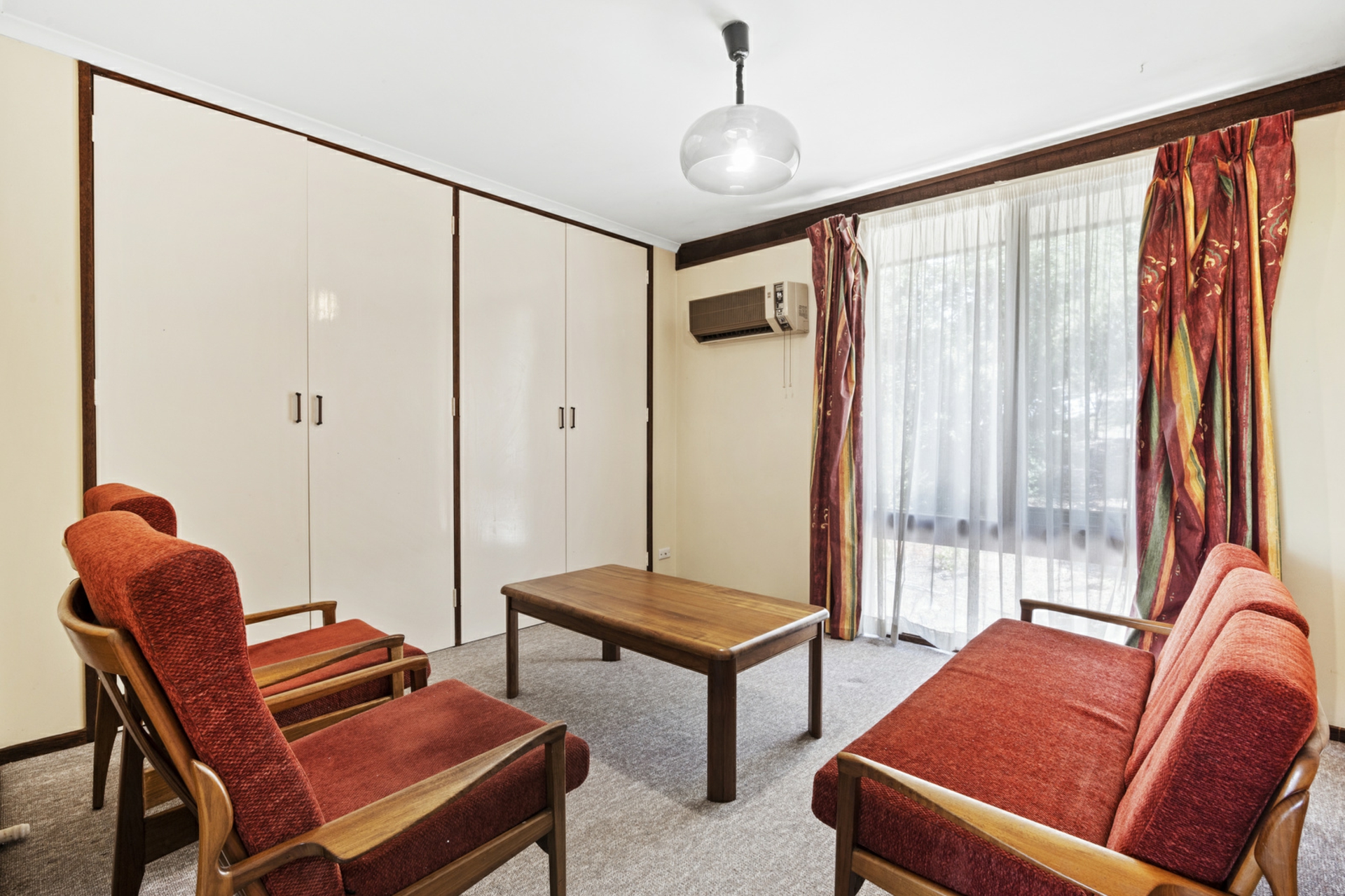 6 Prior Place, FARRER