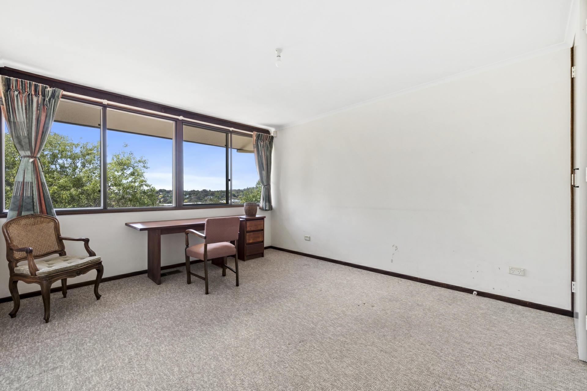 6 Prior Place, FARRER