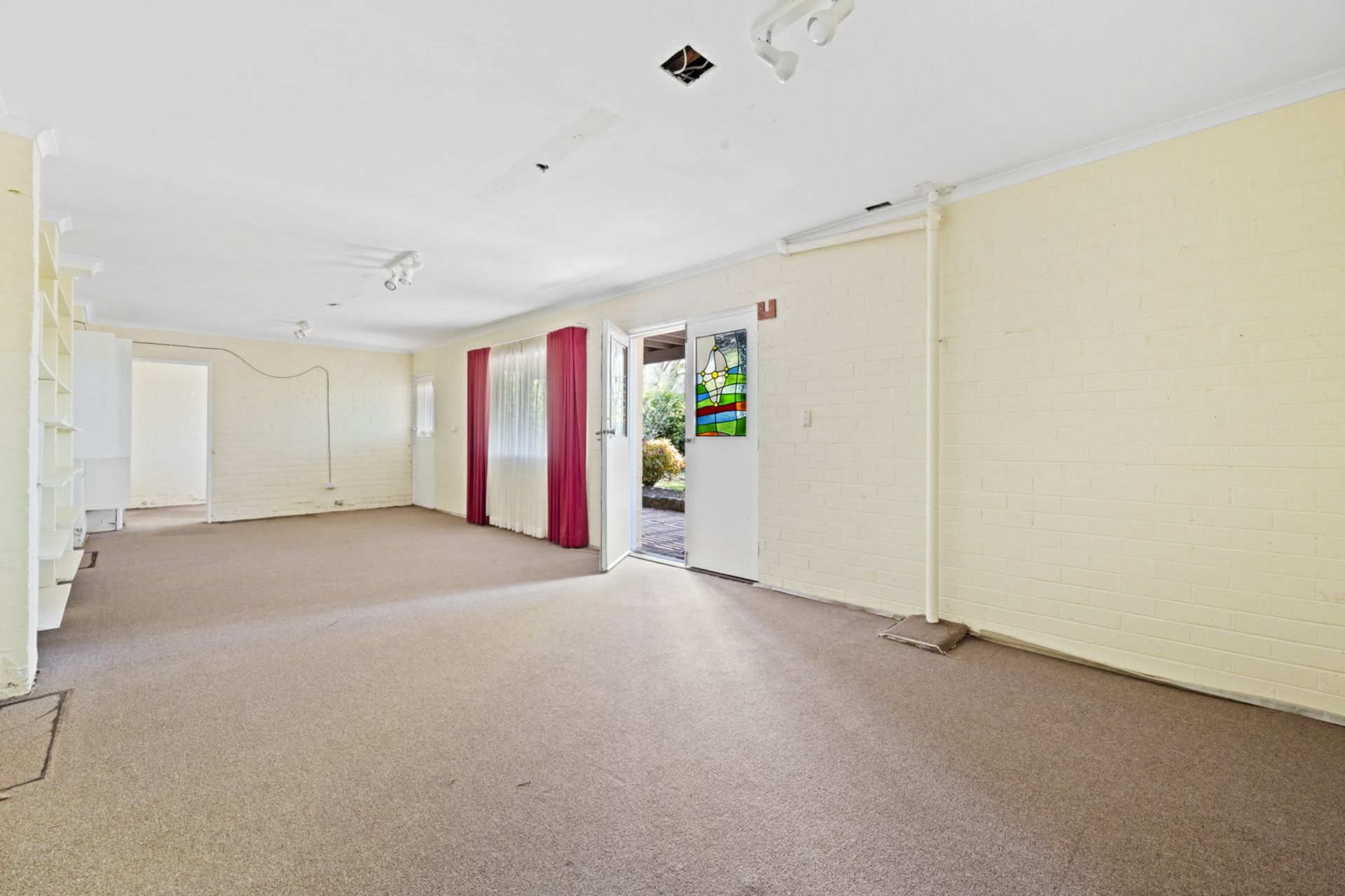 6 Prior Place, FARRER