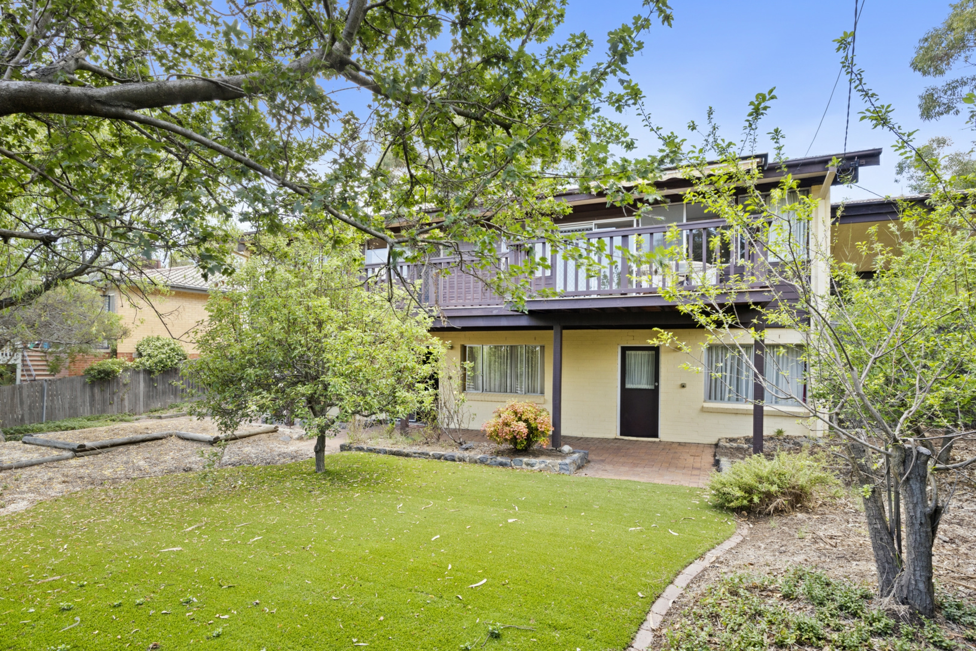 6 Prior Place, FARRER
