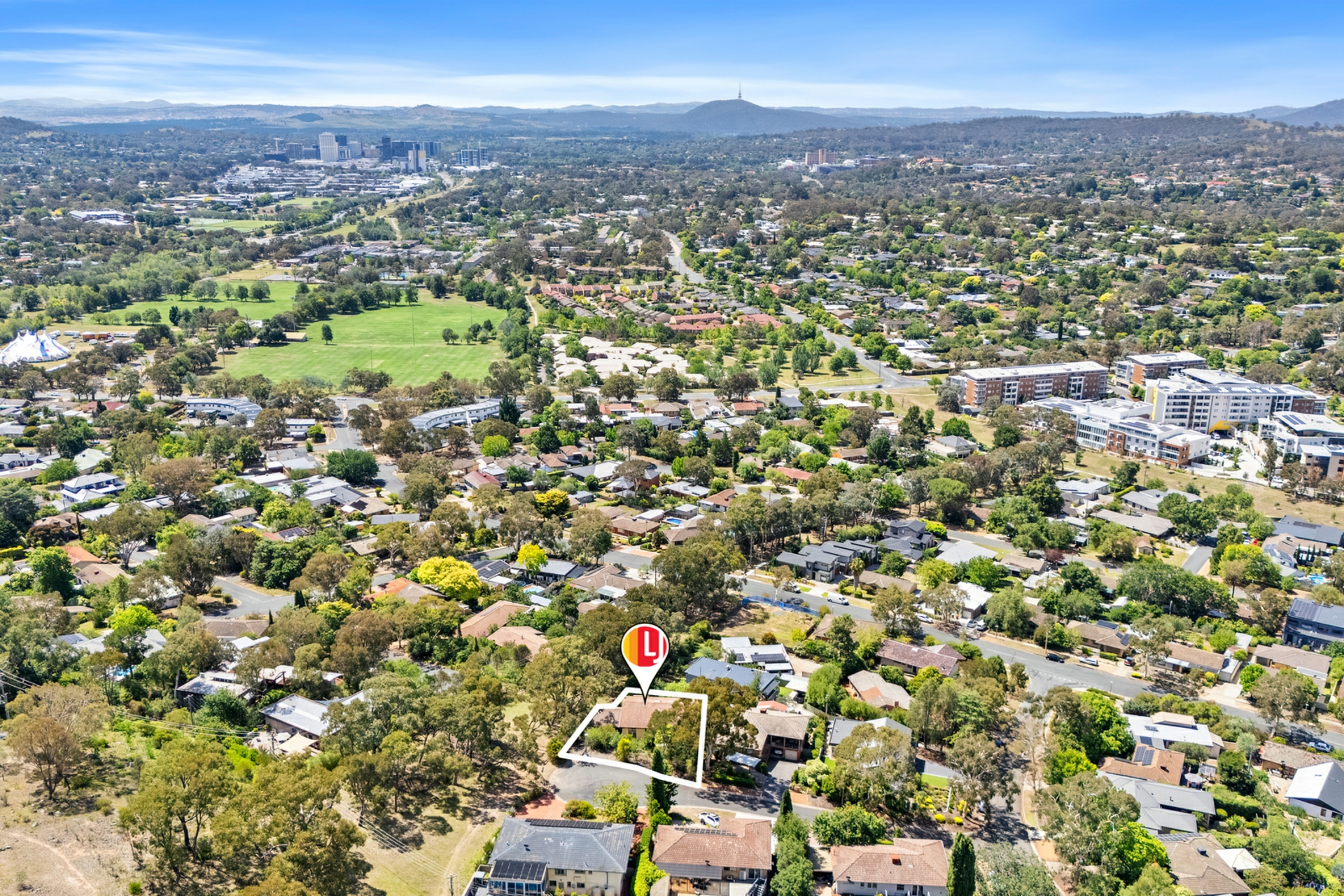 6 Prior Place, FARRER