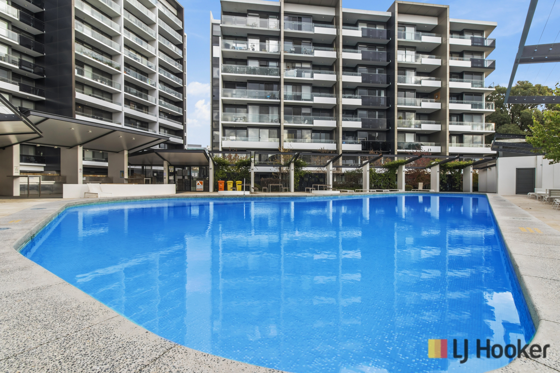 72/7 Irving Street, PHILLIP