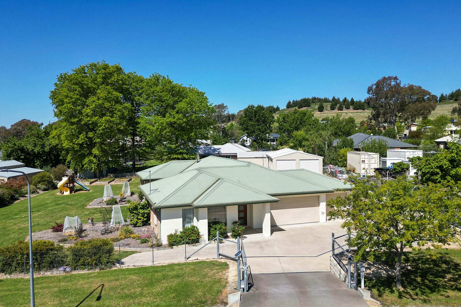 4 Len Ryan Street, URIARRA VILLAGE