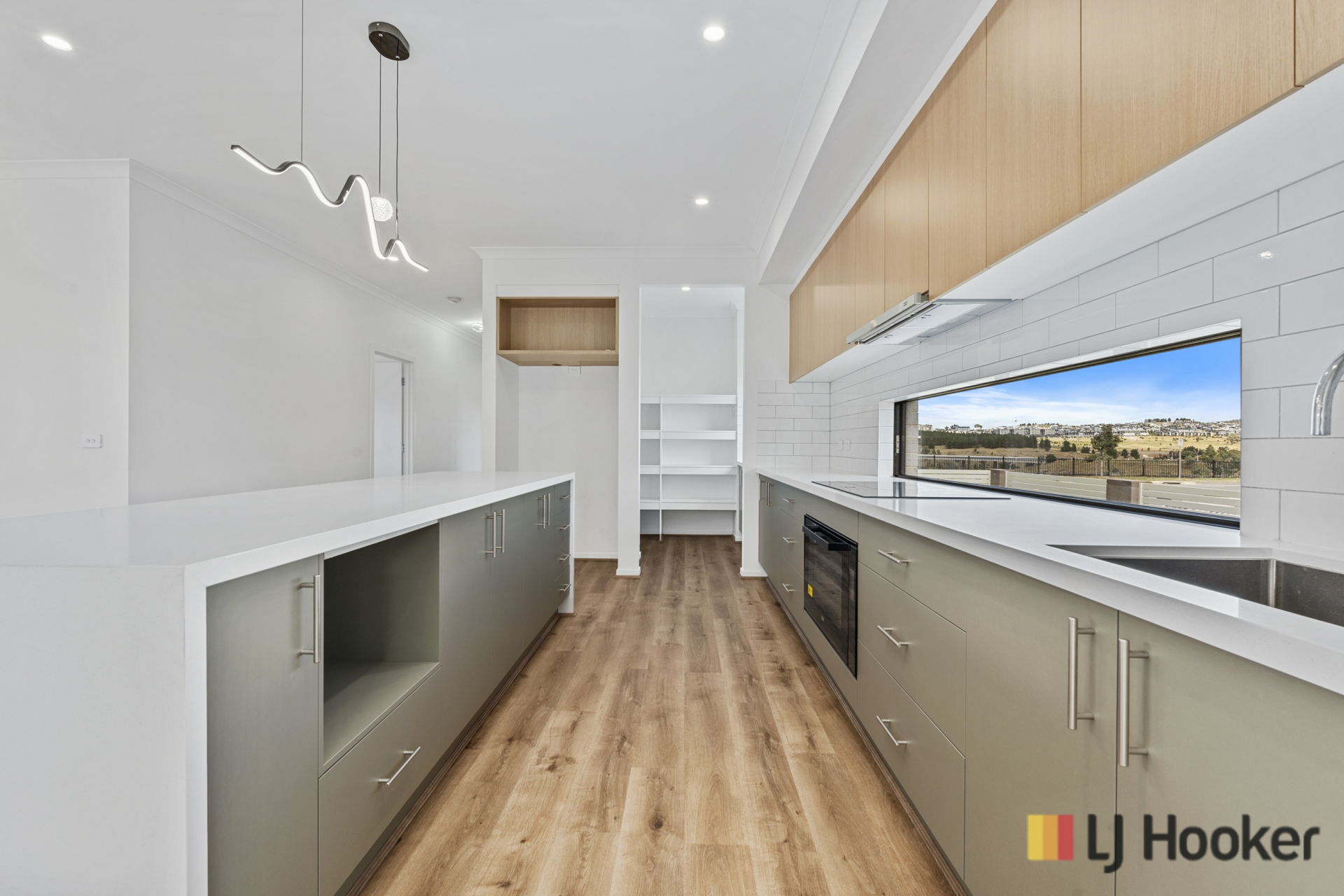 72 Thancoupie Crescent, WHITLAM