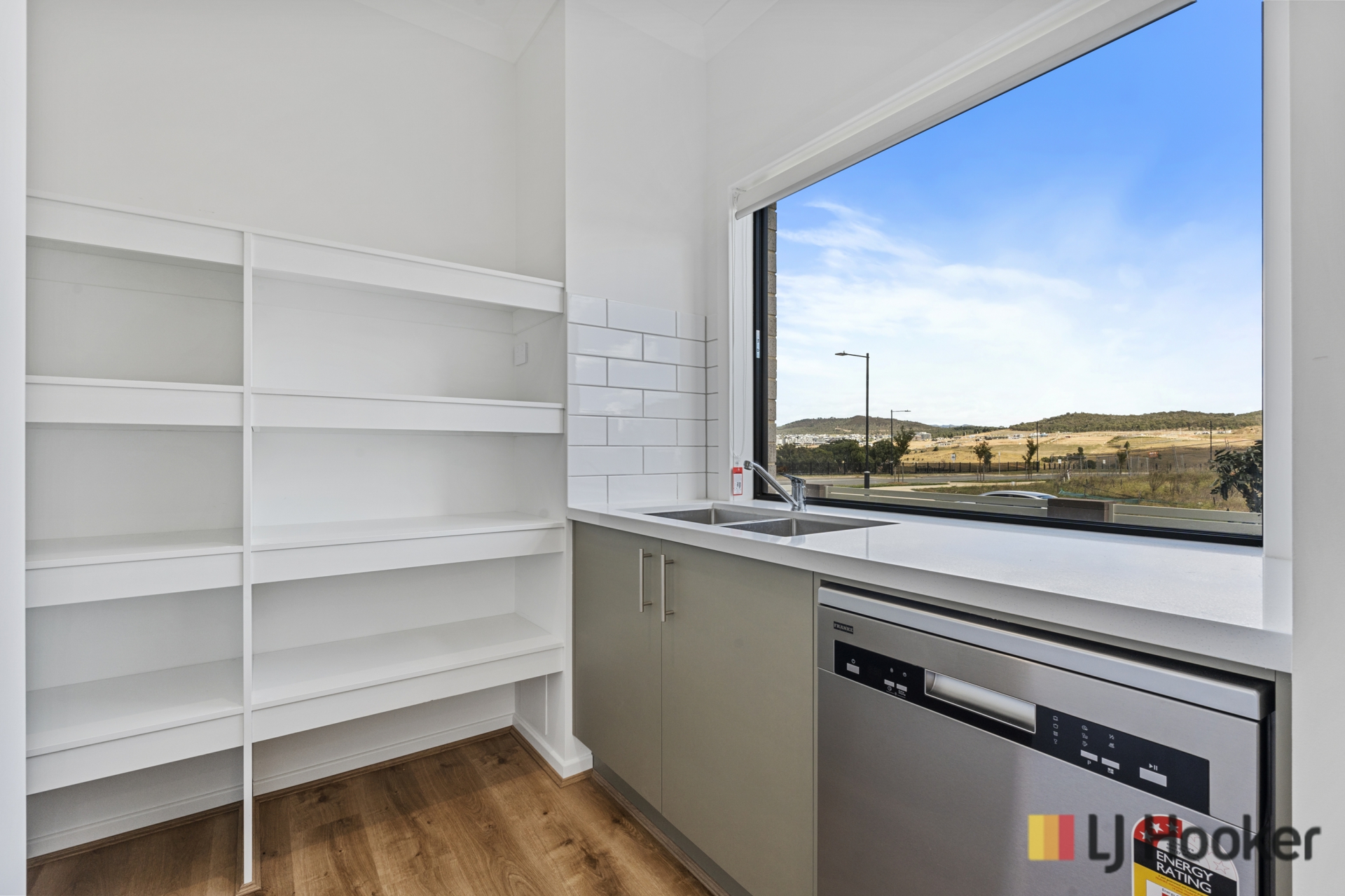 72 Thancoupie Crescent, WHITLAM
