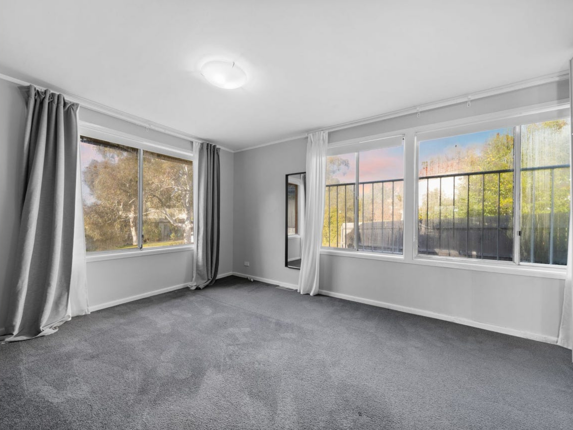 115 Eggleston Crescent, CHIFLEY