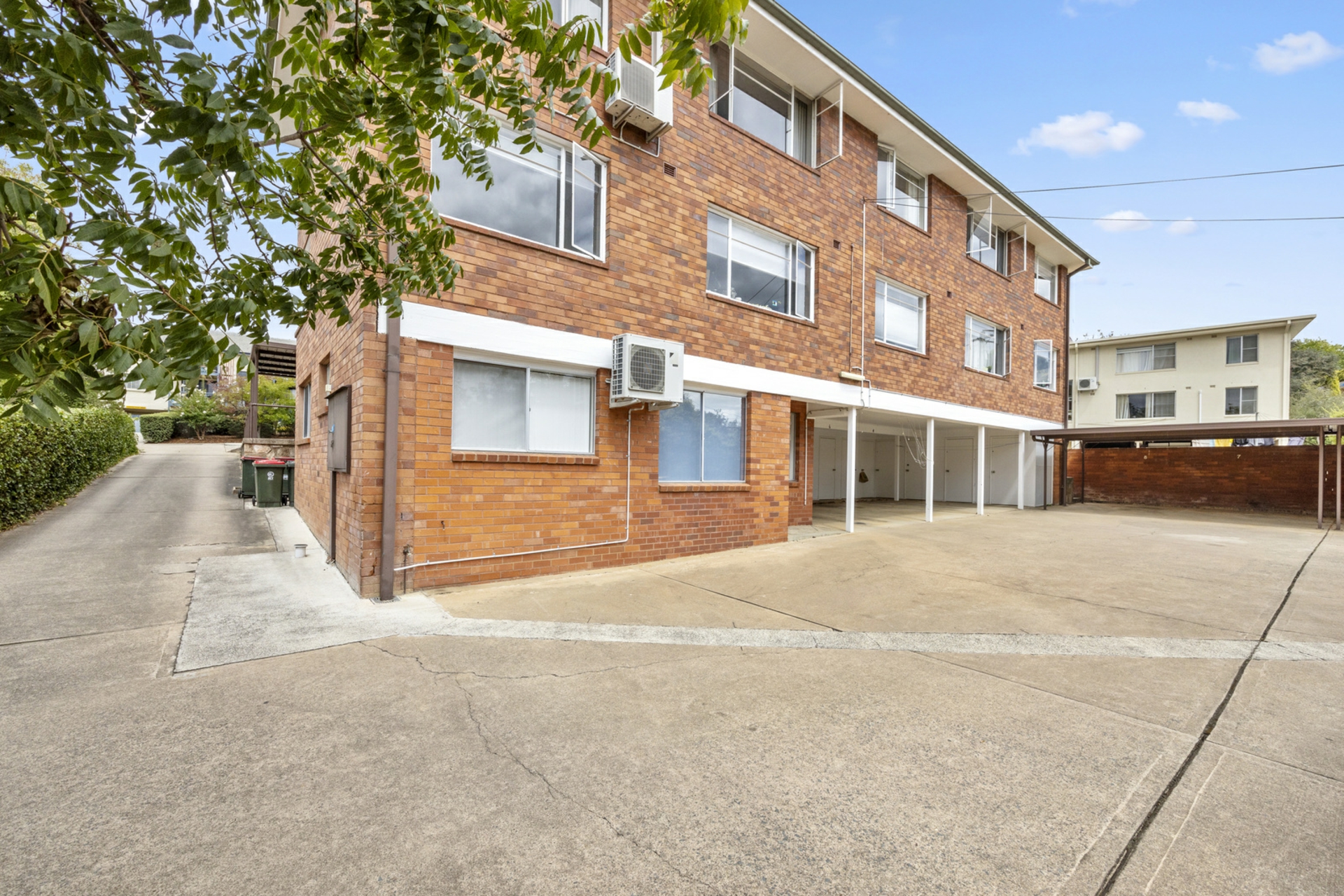 7/4 Nuyts Street, RED HILL