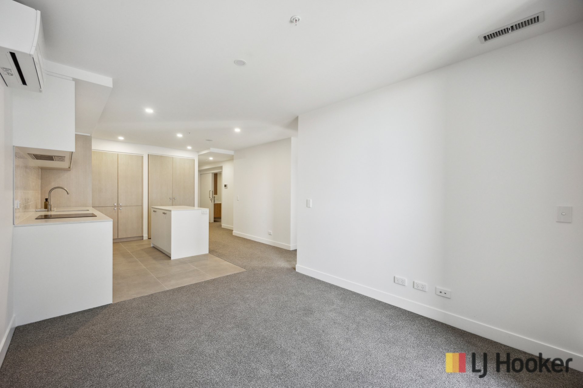 1006/11 Launceston Street, PHILLIP