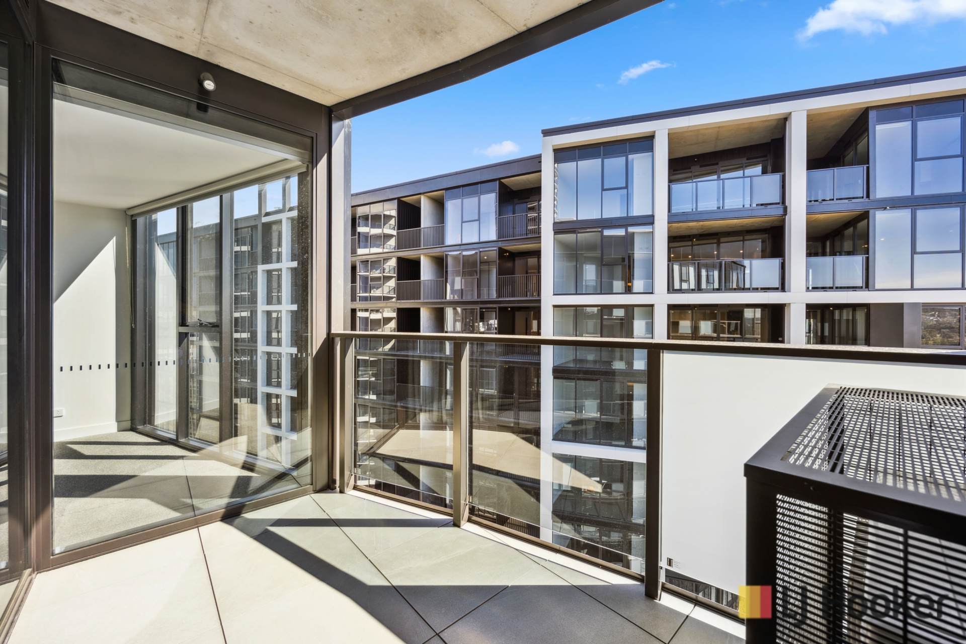 1006/11 Launceston Street, PHILLIP