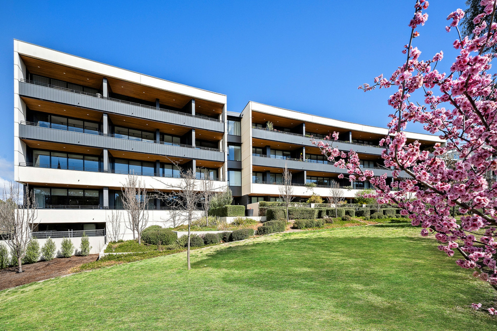 60/7 State Circle — photo from LJ Hooker Woden | Weston