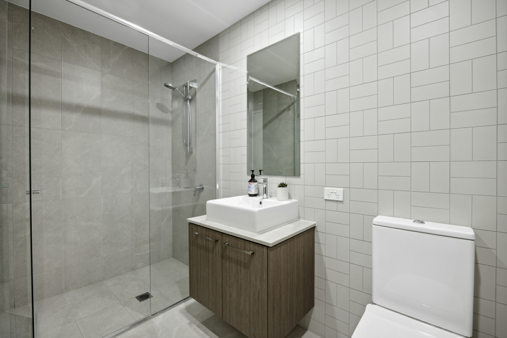 97/9 Irving Street — photo 6 of 24