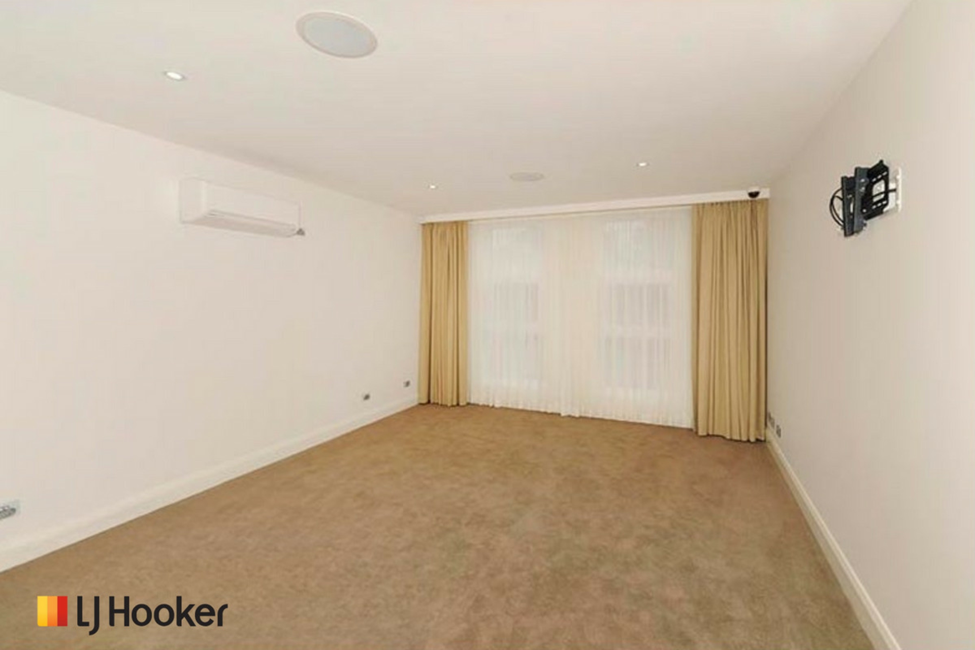 8 Waygoose Street — photo 15 of 24