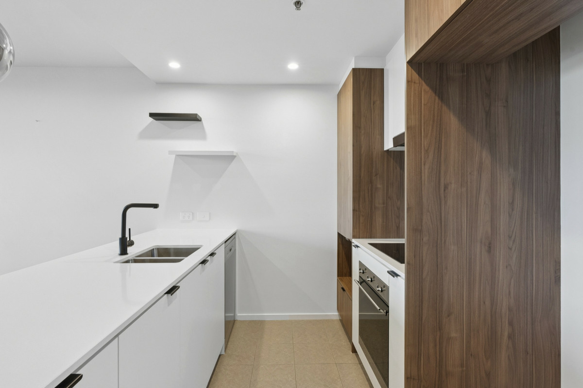 709/15 Bowes Street — photo 6 of 22