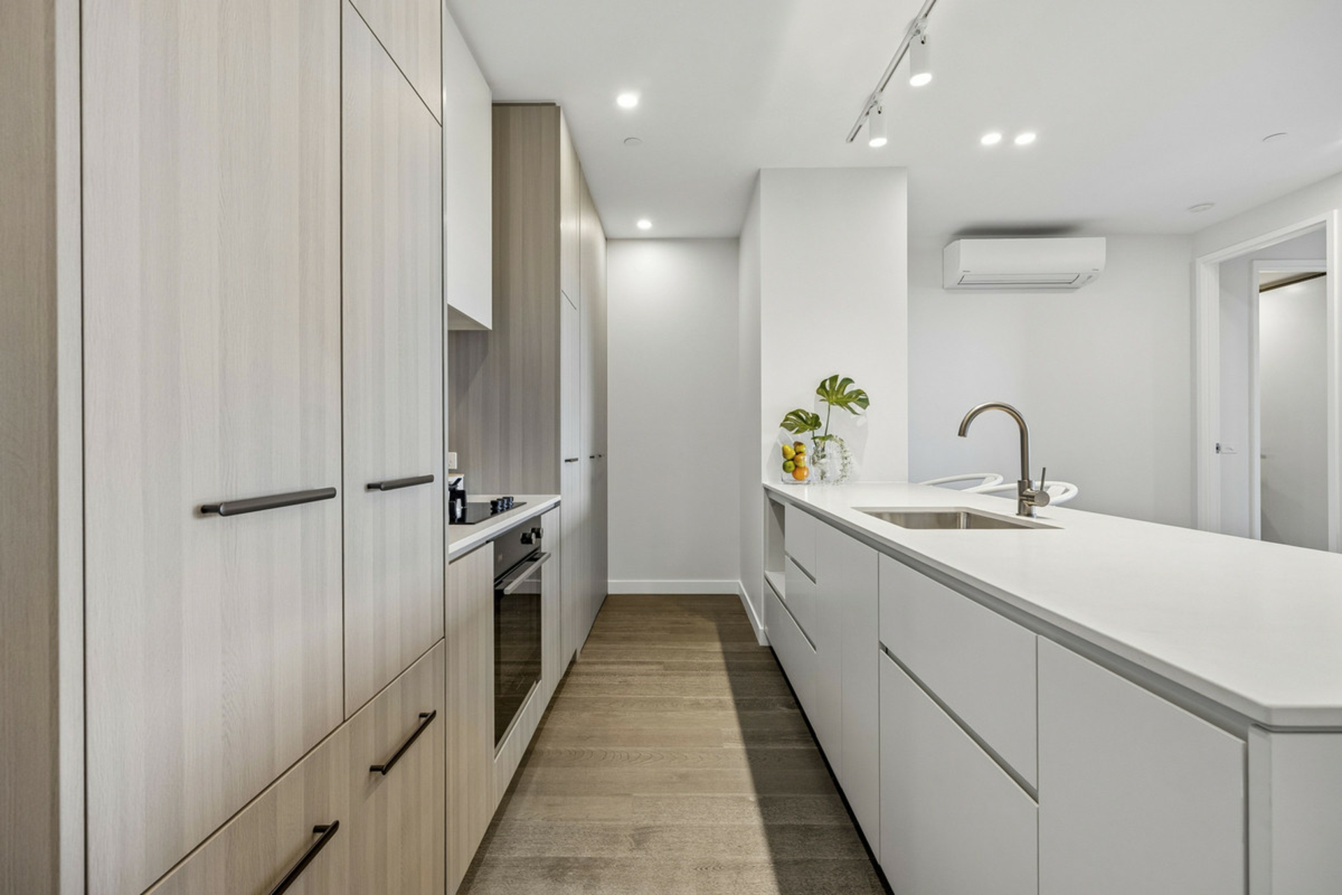 501/302 Northbourne Avenue — photo 6 of 22