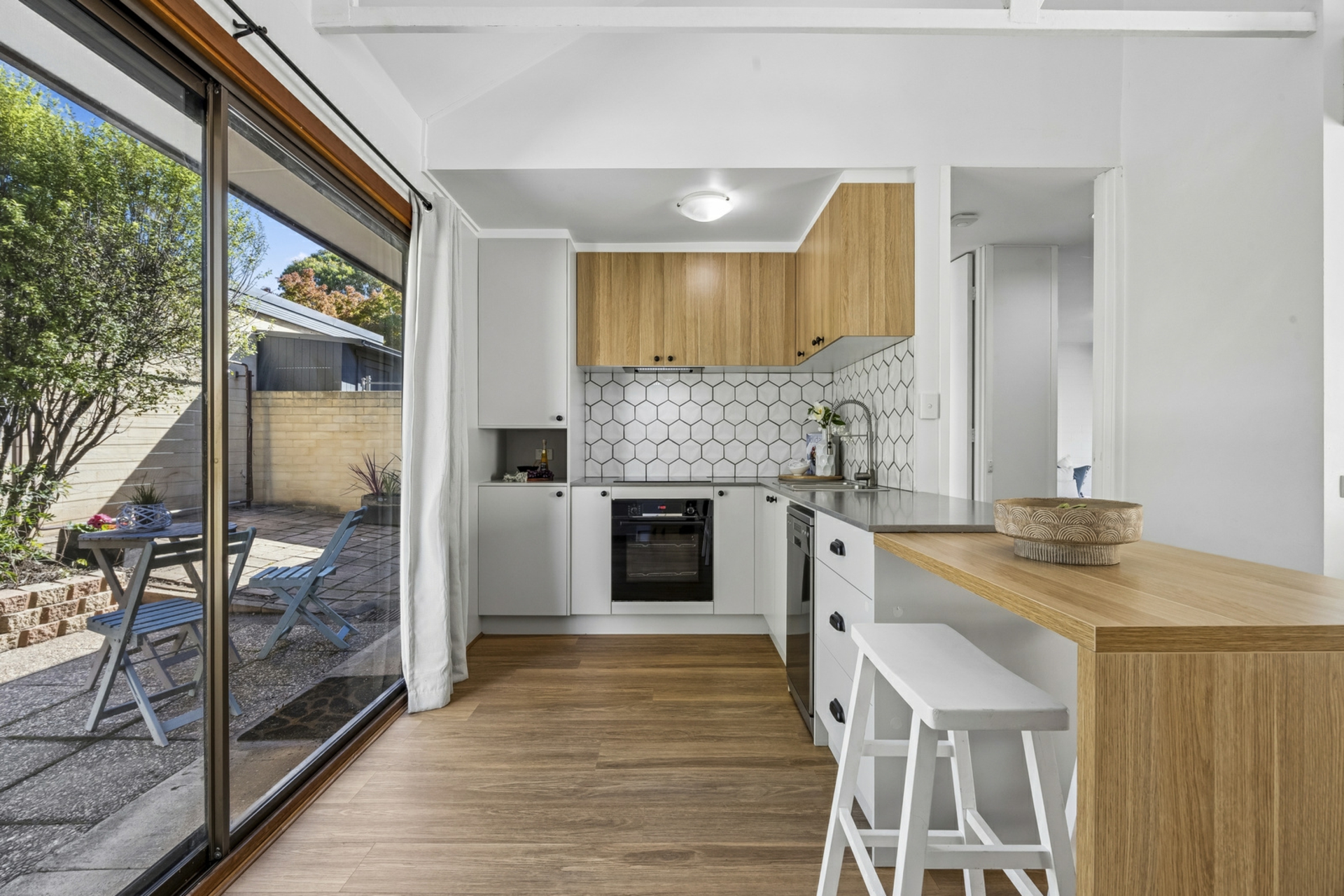 12/5 Tristania Street — photo 3 of 19
