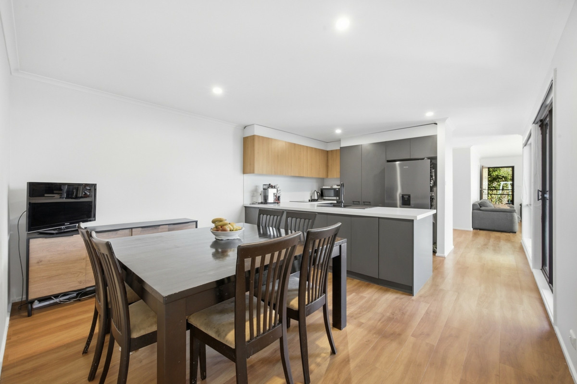 7 Burge Close — photo 5 of 21