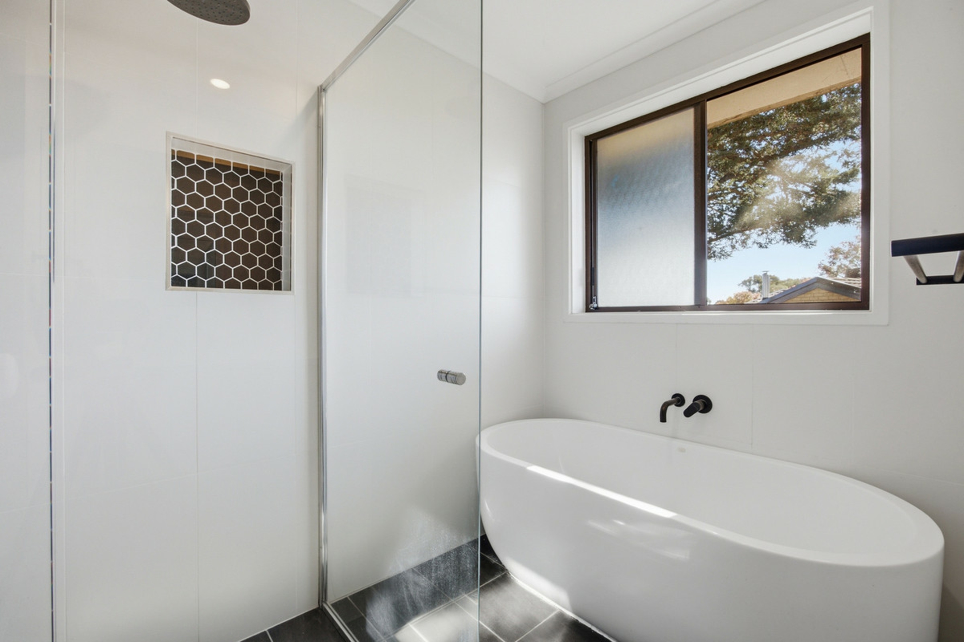 7 Burge Close — photo 11 of 21
