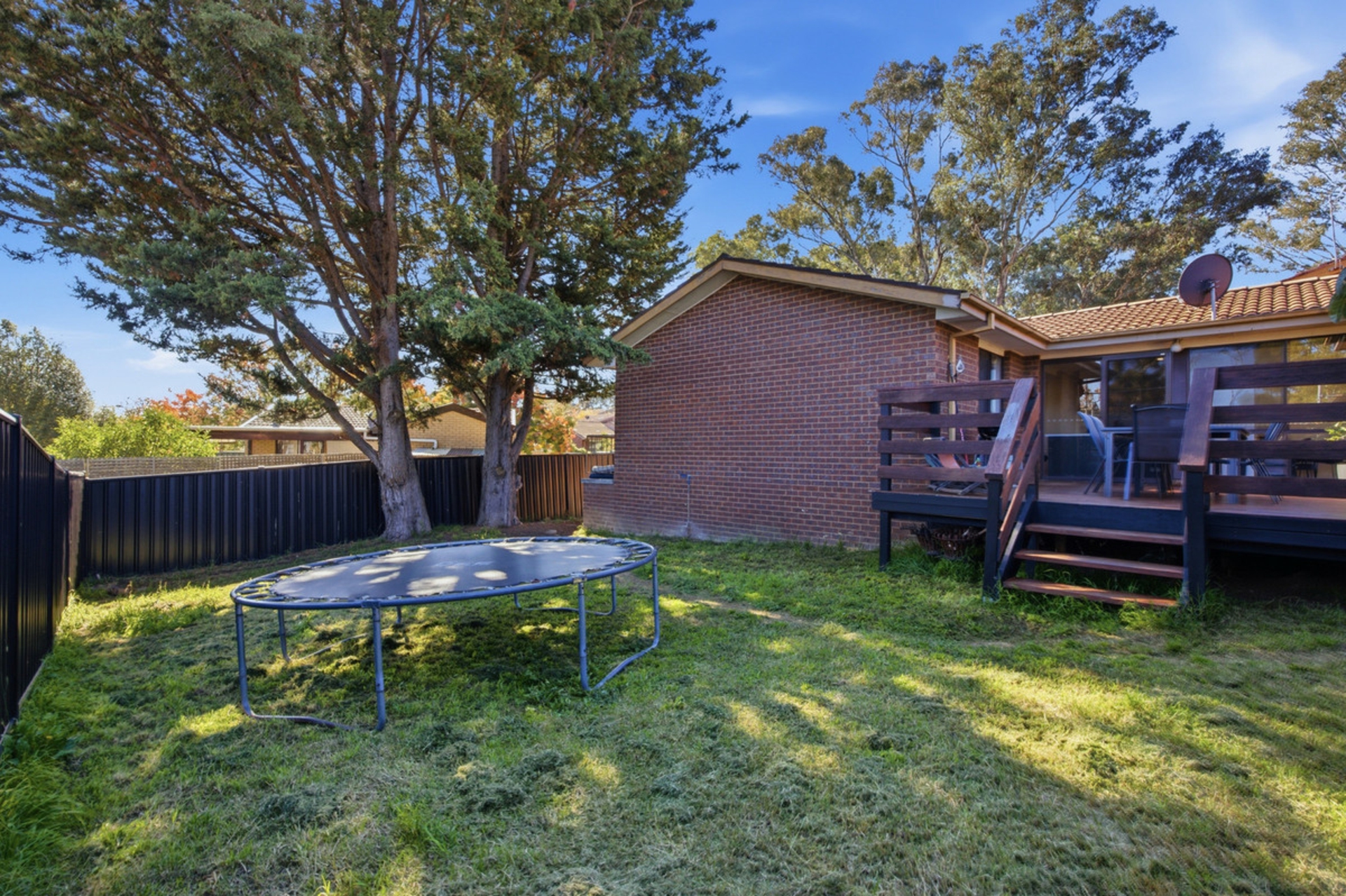 7 Burge Close — photo 17 of 21