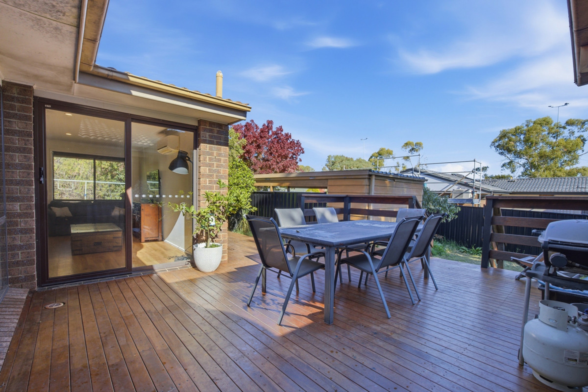 7 Burge Close — photo 18 of 21