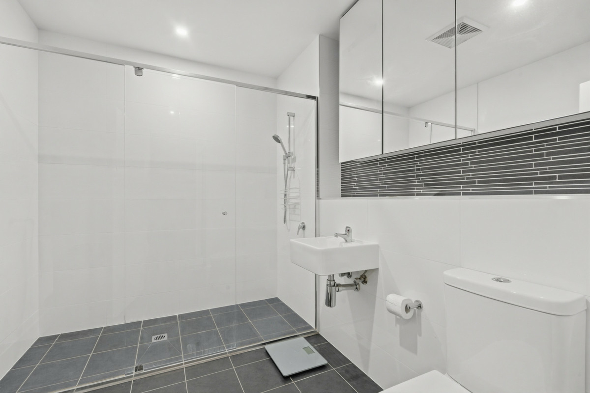 77/40 Philip Hodgins Street — photo 10 of 22