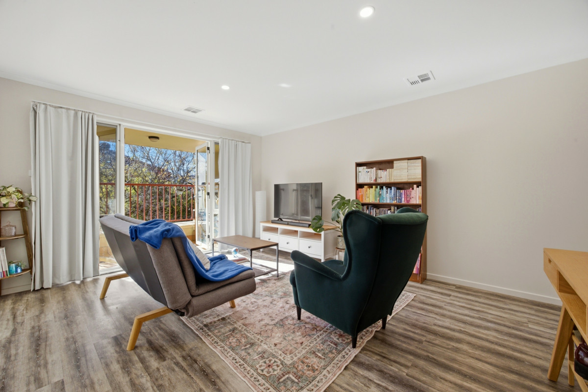 37/26 Hartley Street — photo 3 of 18