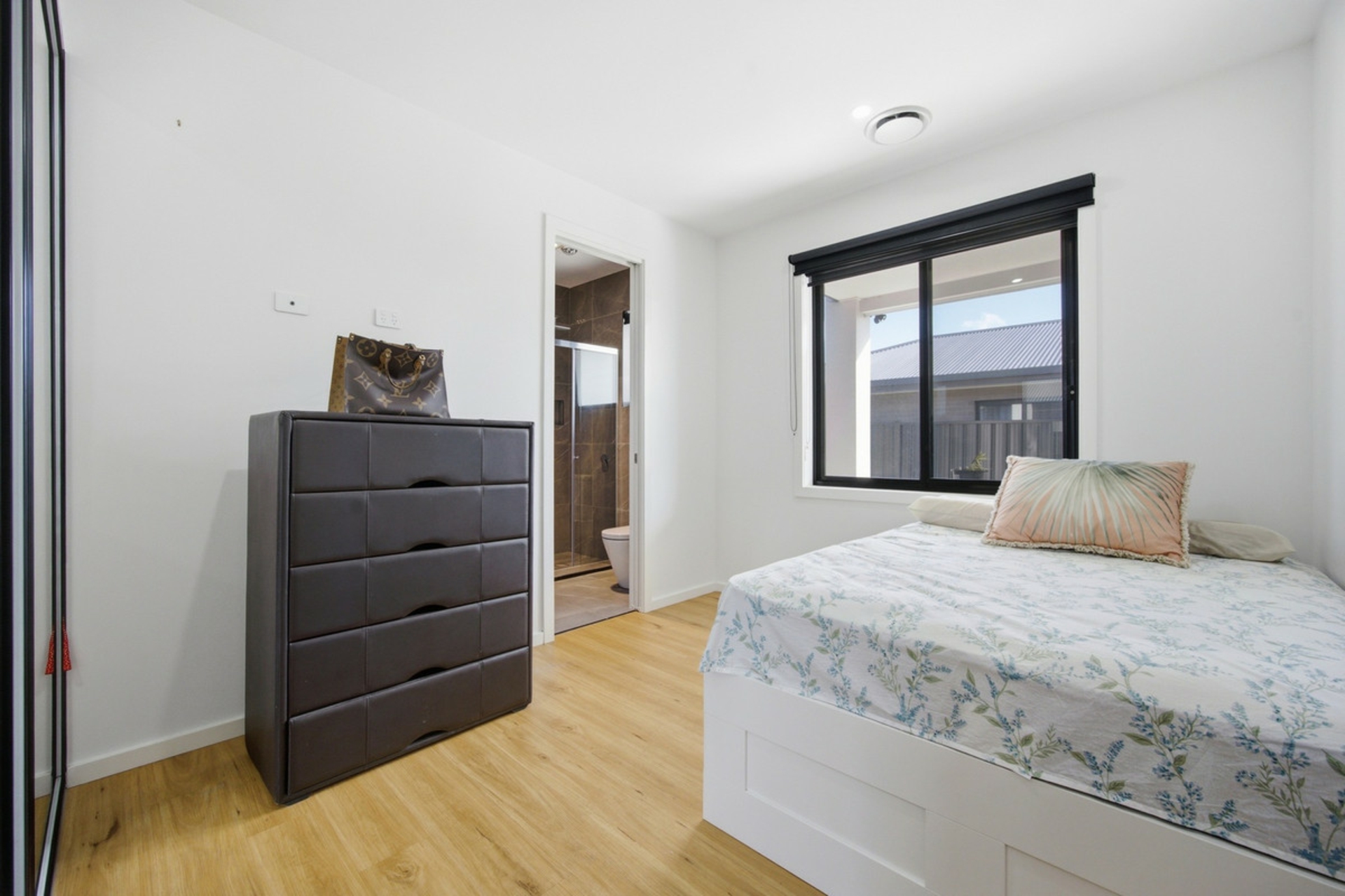 29 Harriott Street — photo 13 of 30