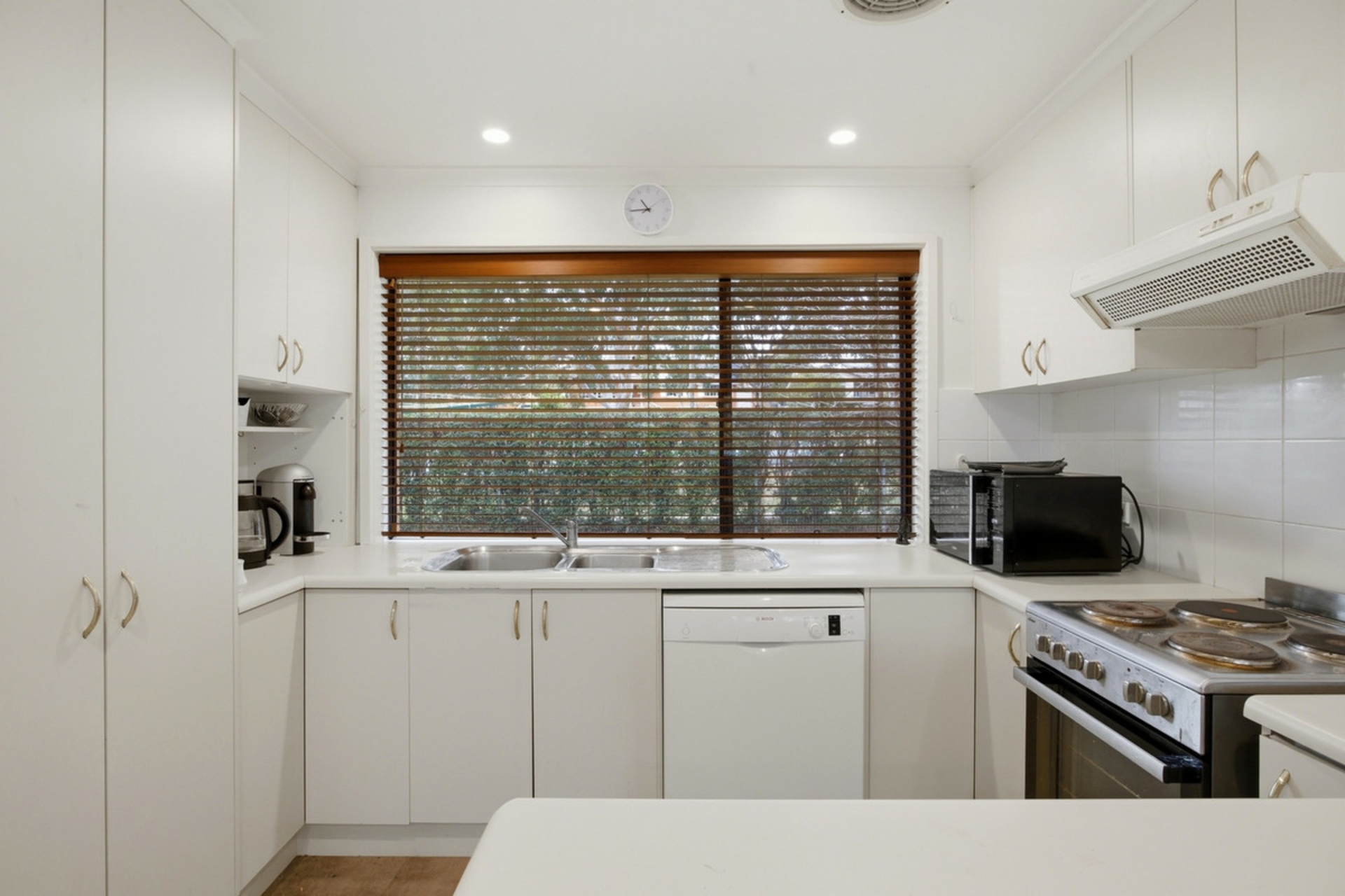 1 Perry Drive — photo 8 of 30
