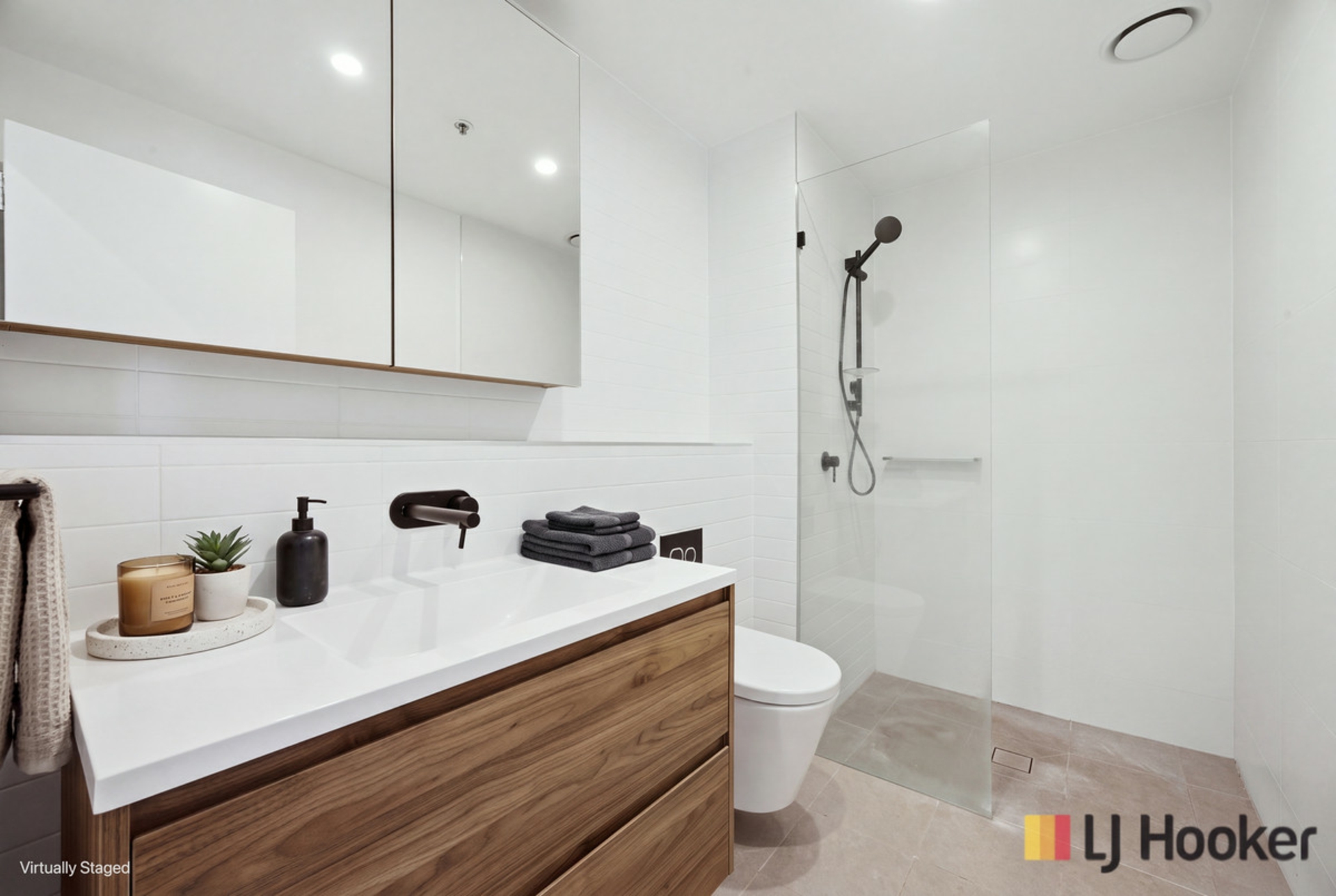 2108/15 Bowes Street — photo 8 of 21