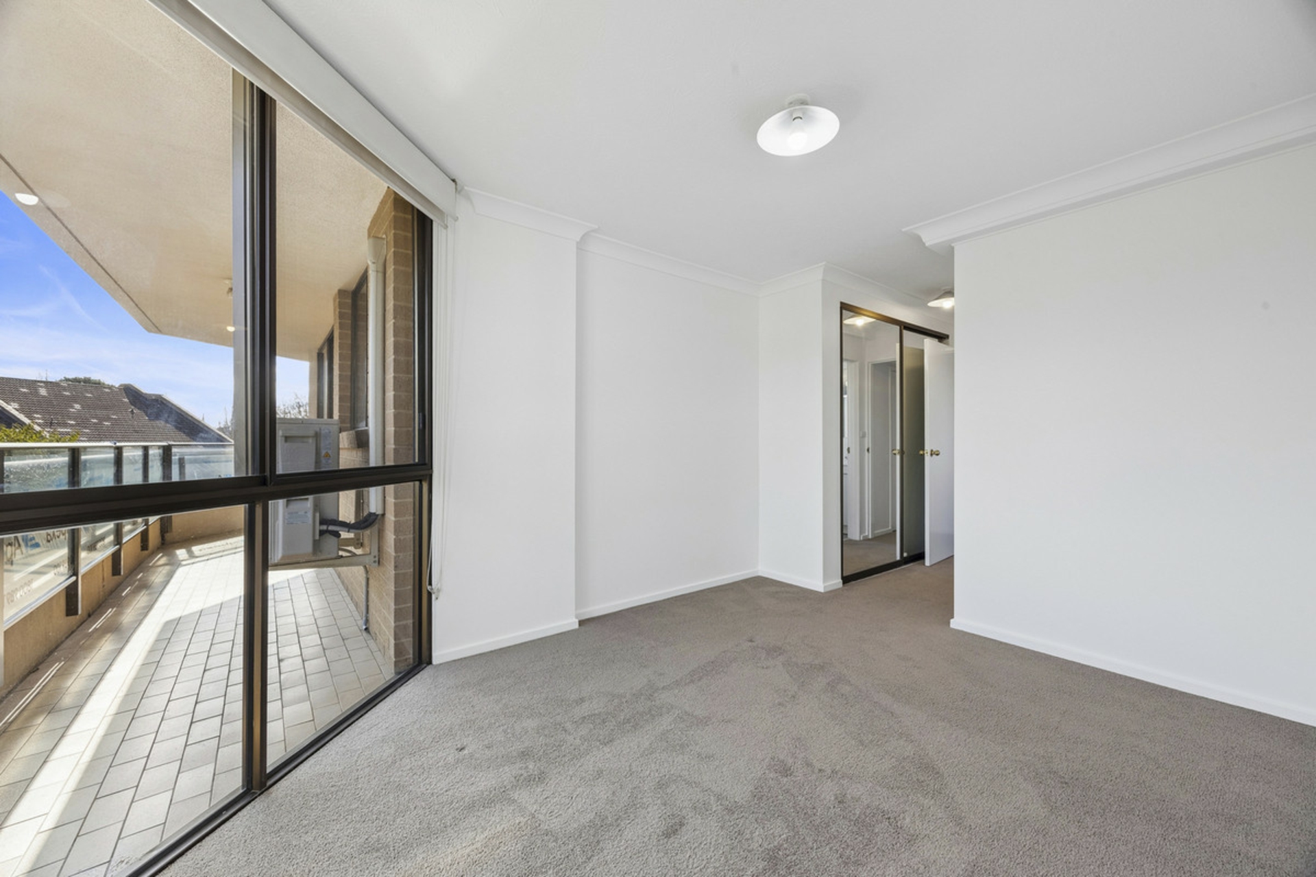 12/4 Jardine Street — photo 9 of 22