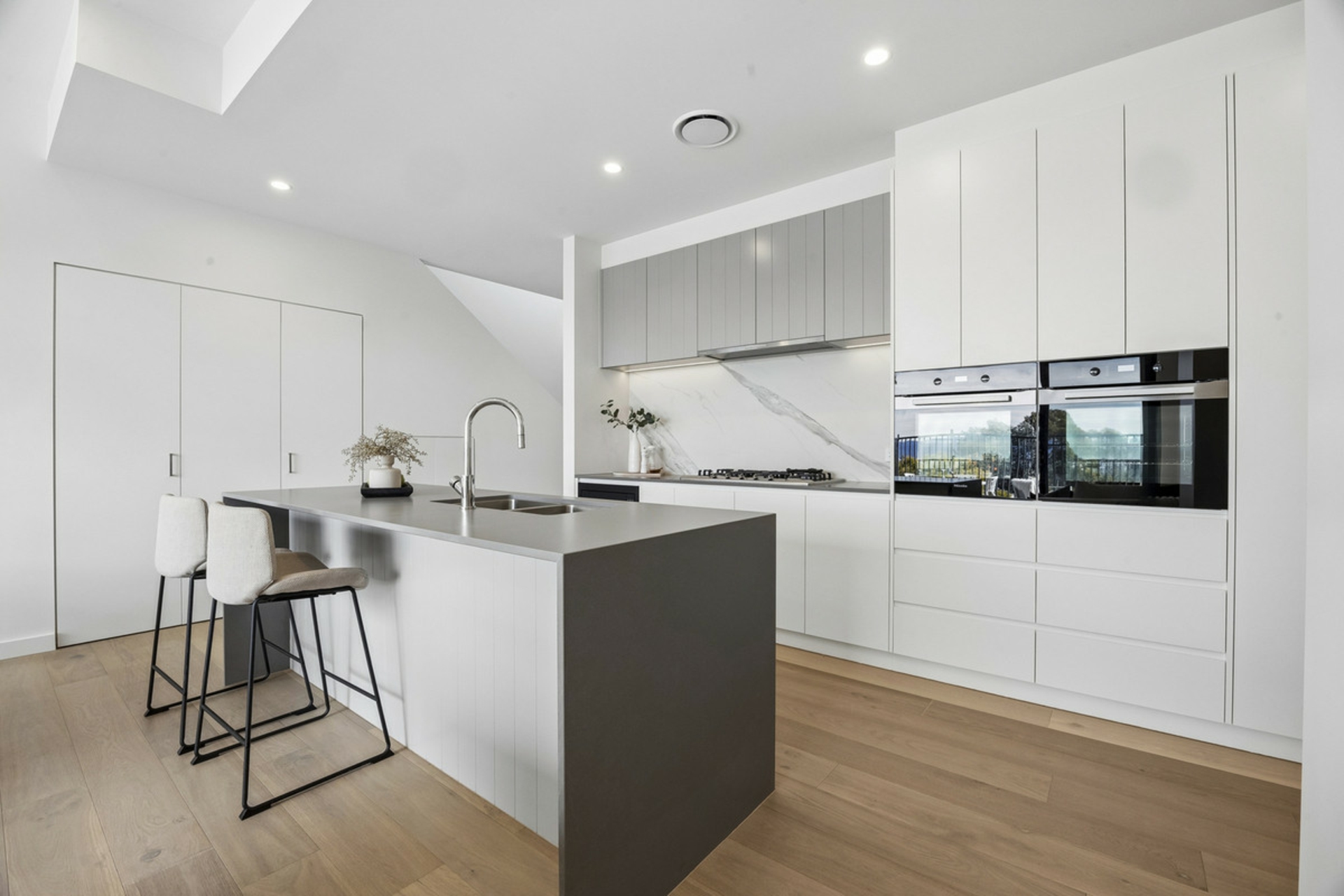 12B Leahy Close — photo 8 of 30