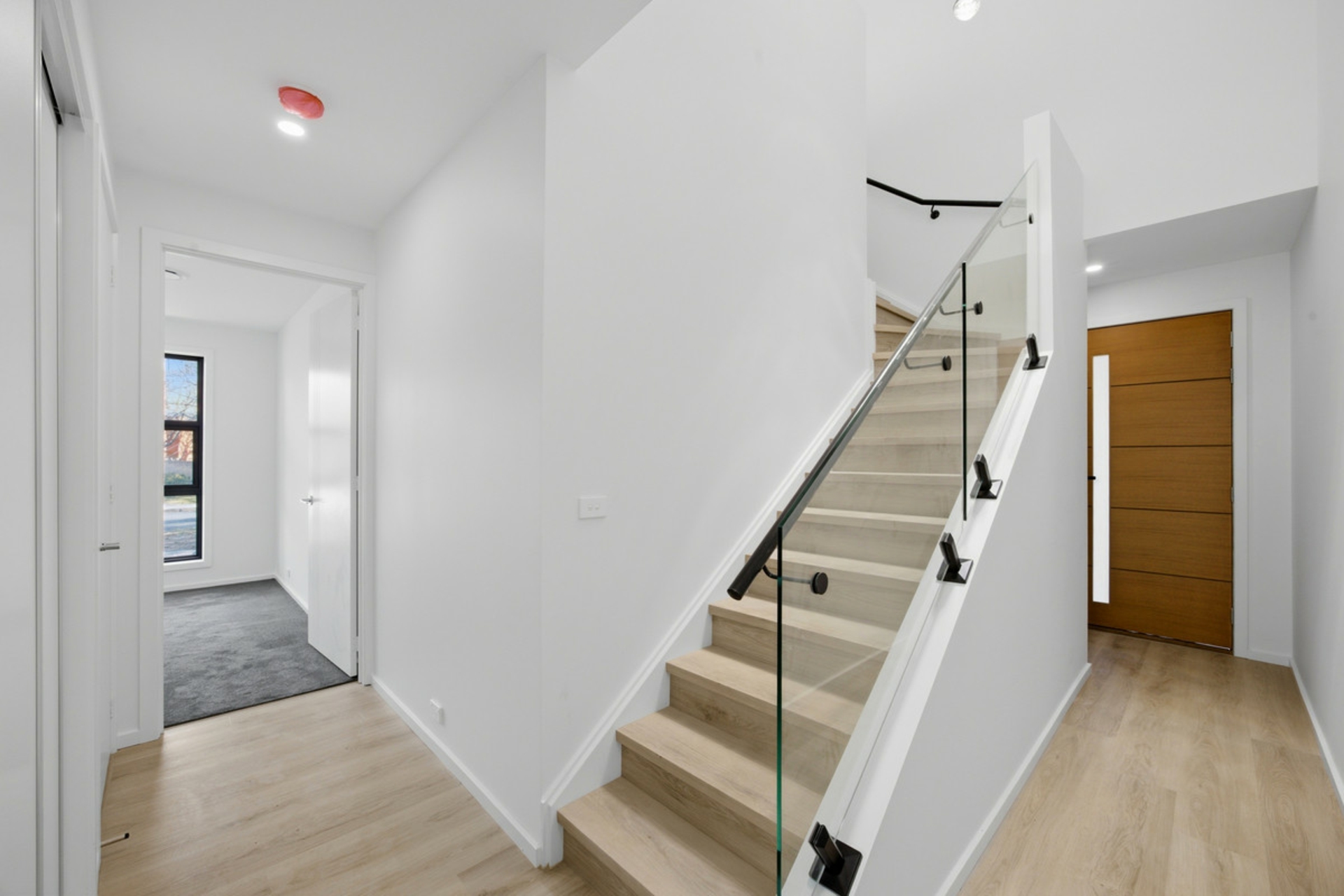 101B Higinbotham Street — photo 8 of 18
