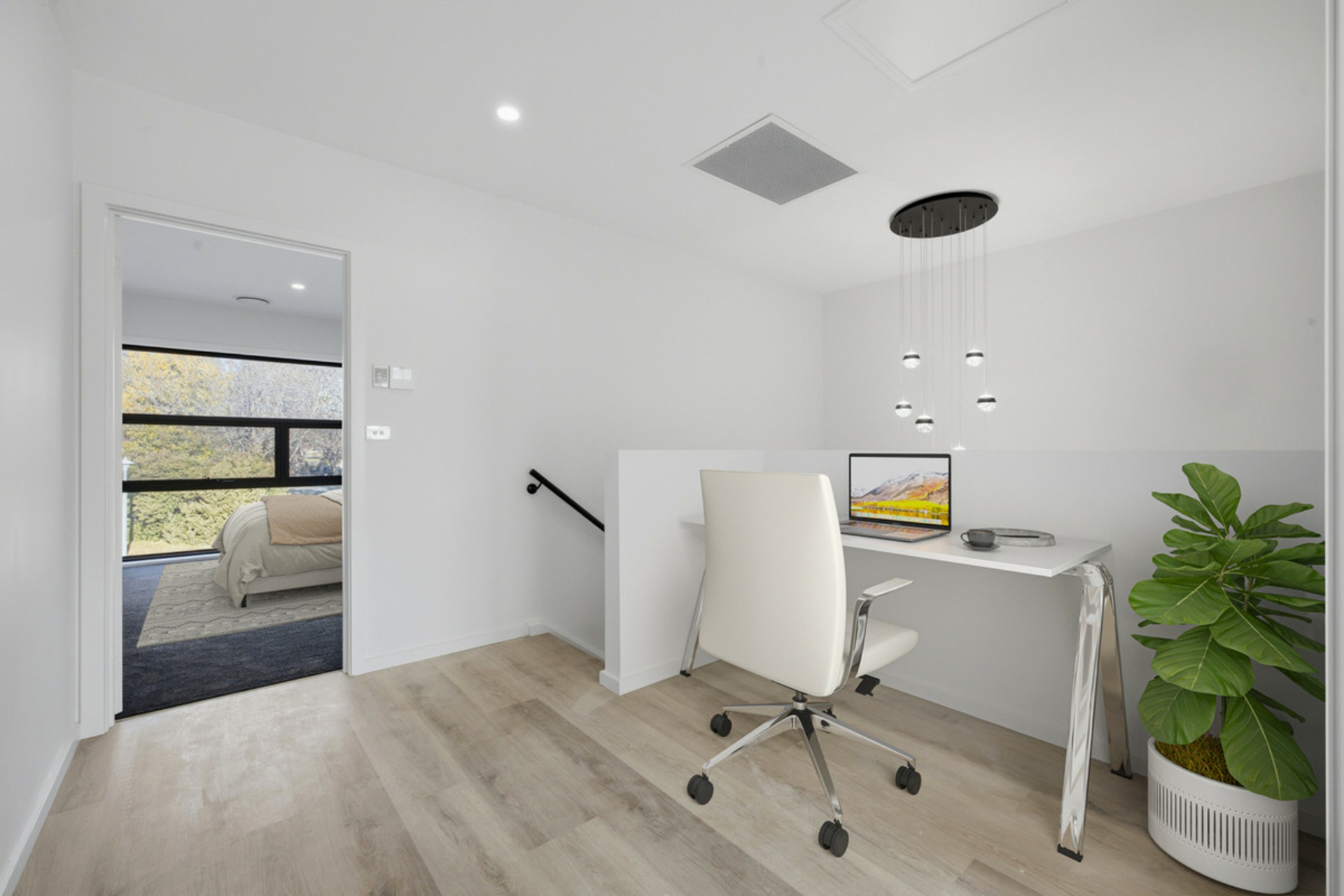 101B Higinbotham Street — photo 9 of 18
