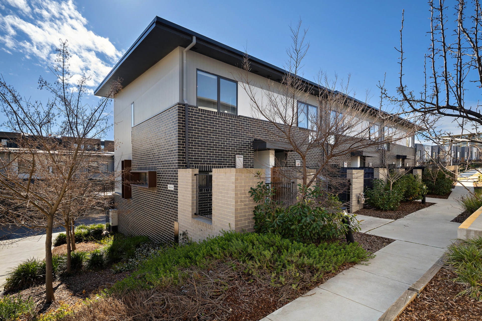 16/20 Greenwood Street — photo from LJ Hooker Woden | Weston