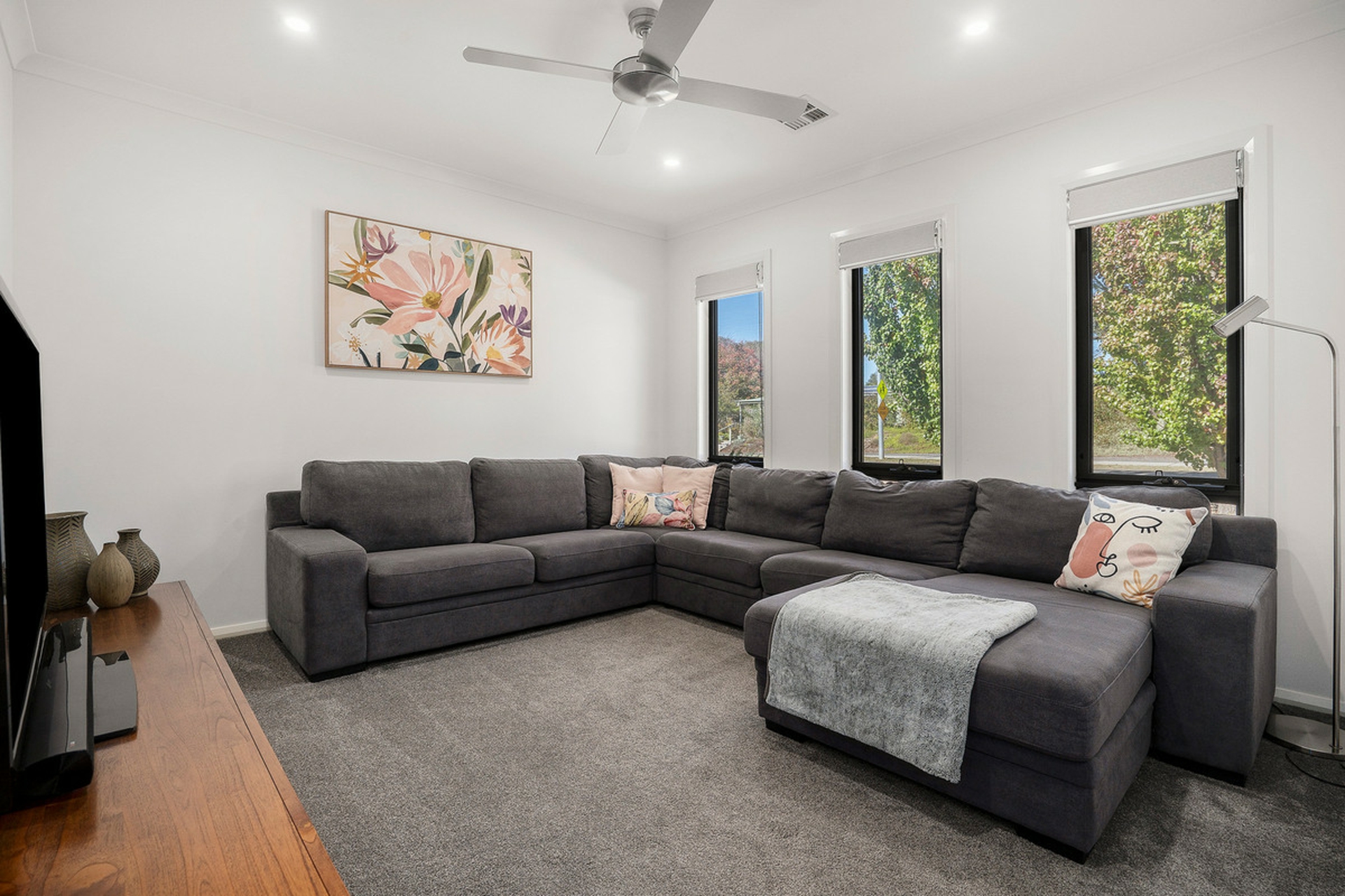 5 Joan Street — photo 5 of 27